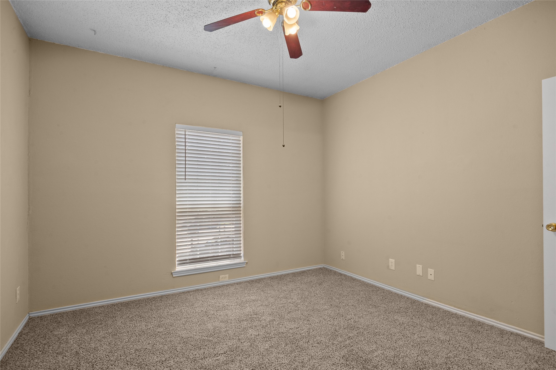 1700 Amelia Court 221