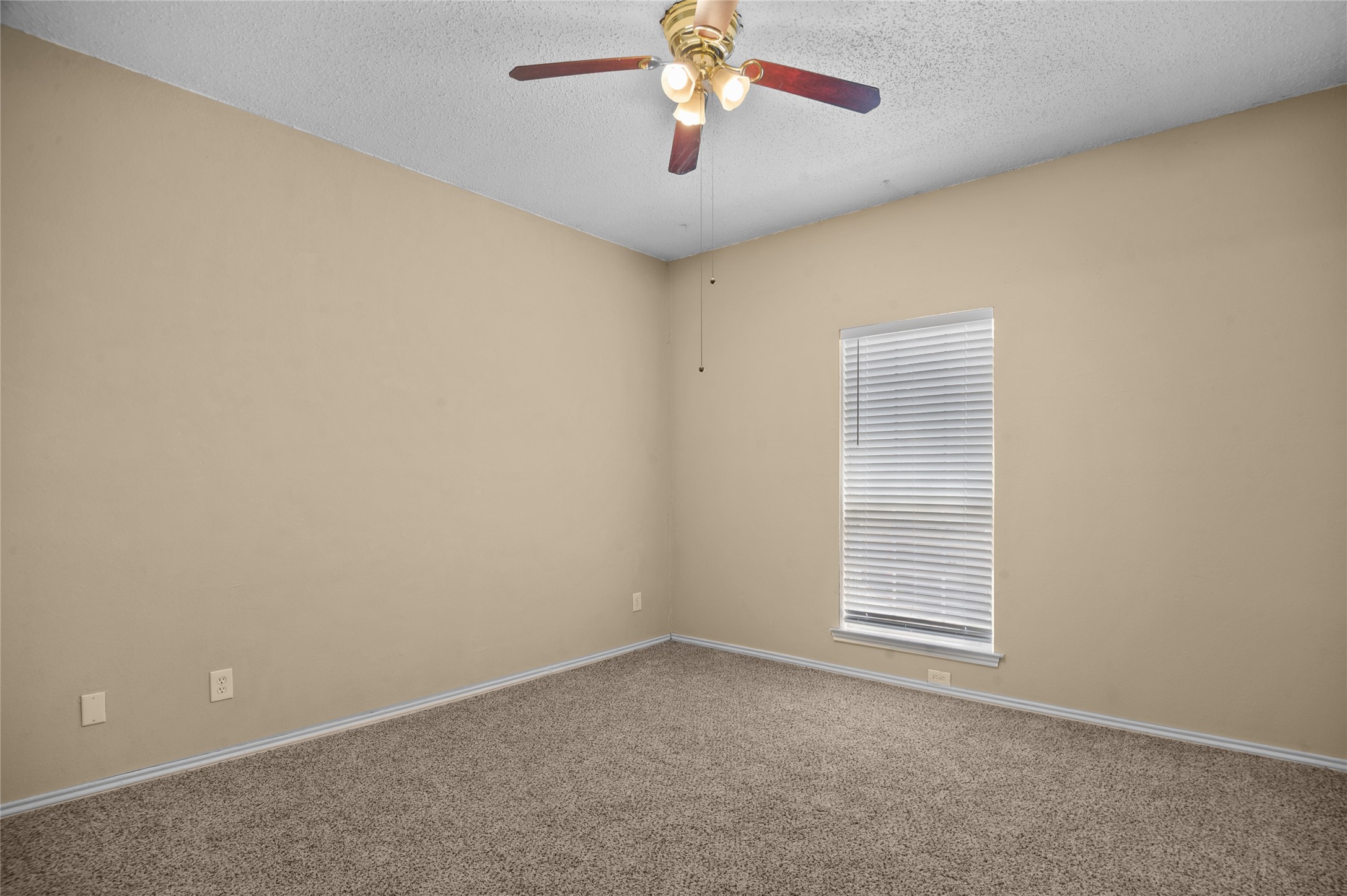 1700 Amelia Court 221
