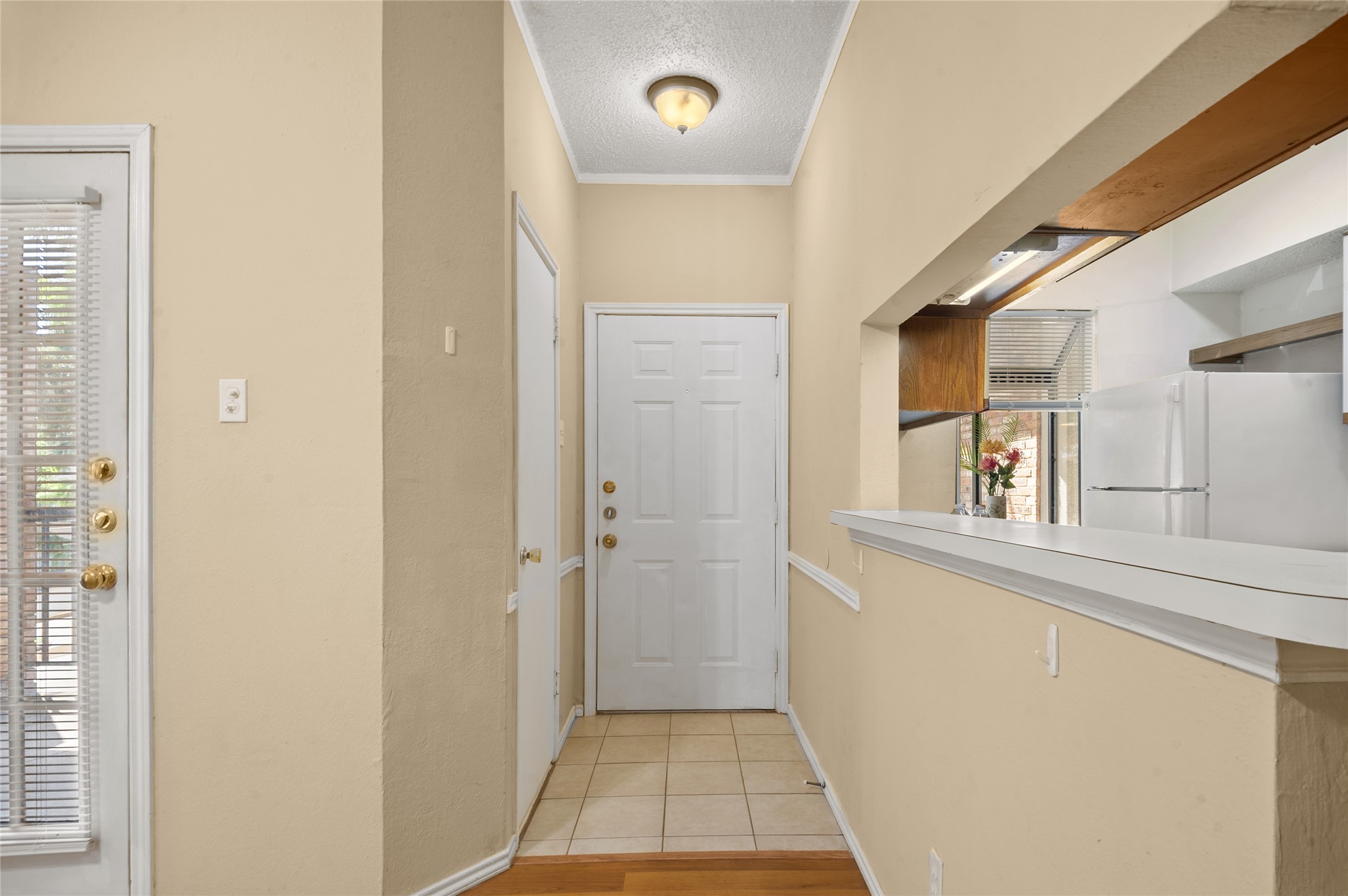 1700 Amelia Court 221