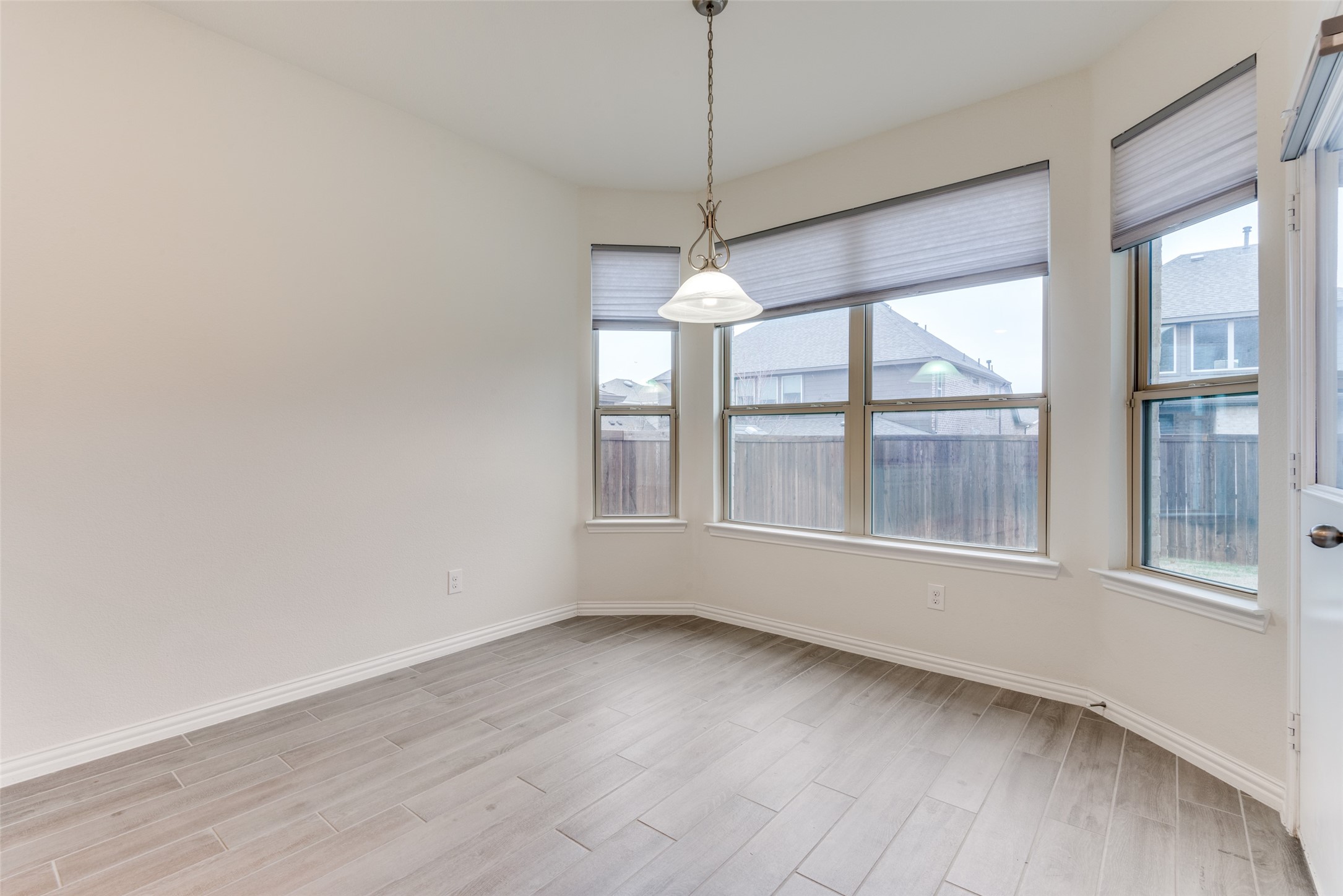1233 Prairie Lake Path