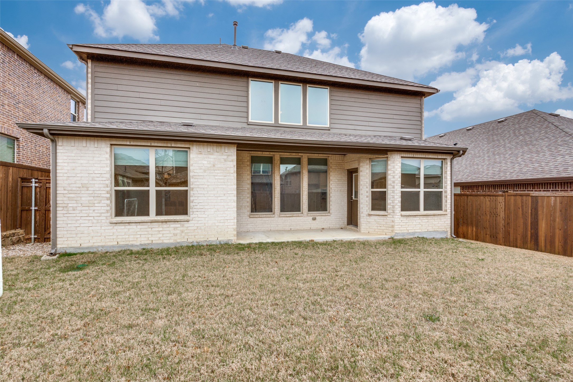 1233 Prairie Lake Path