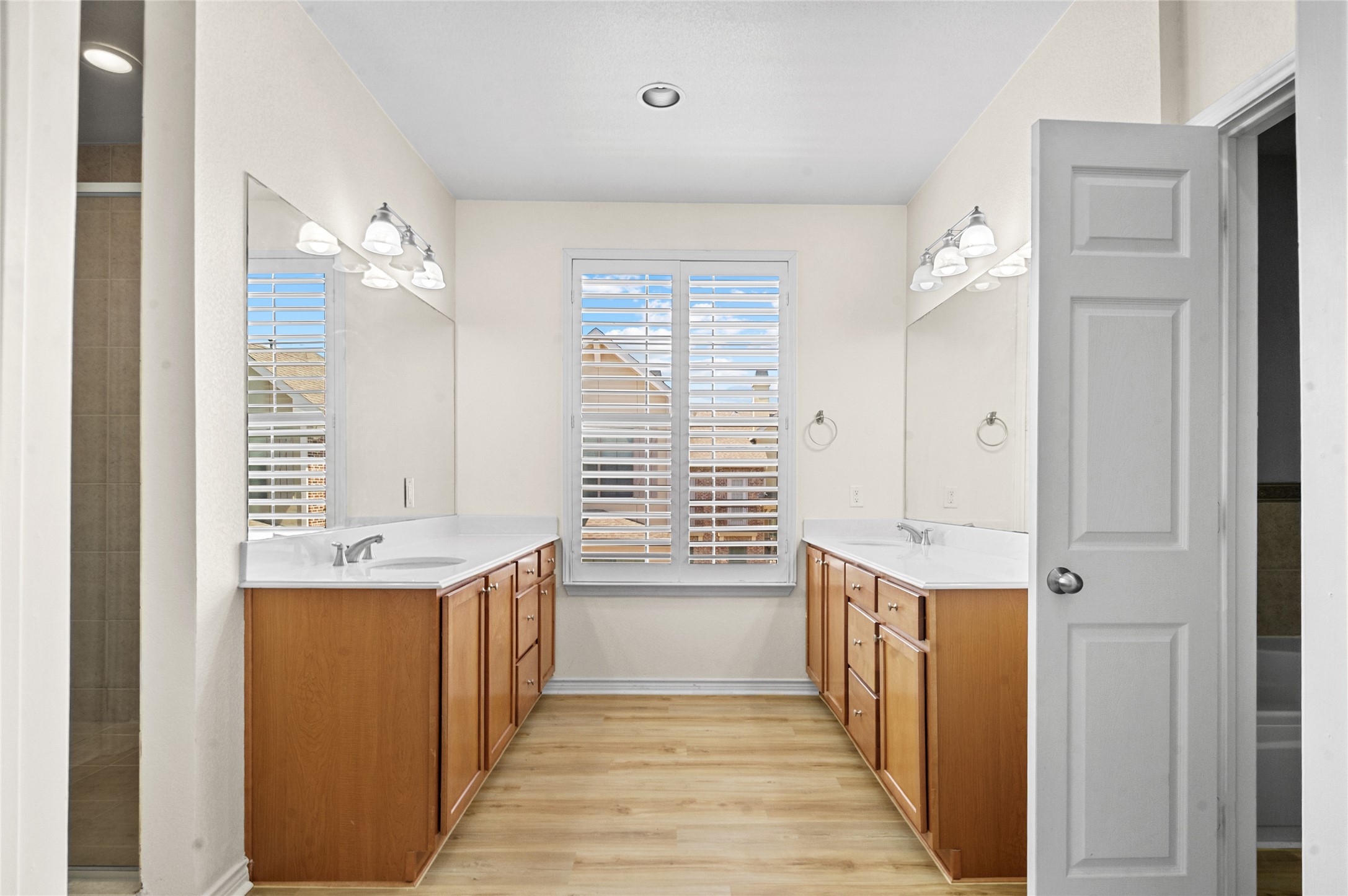 2116 Grove Park Lane
