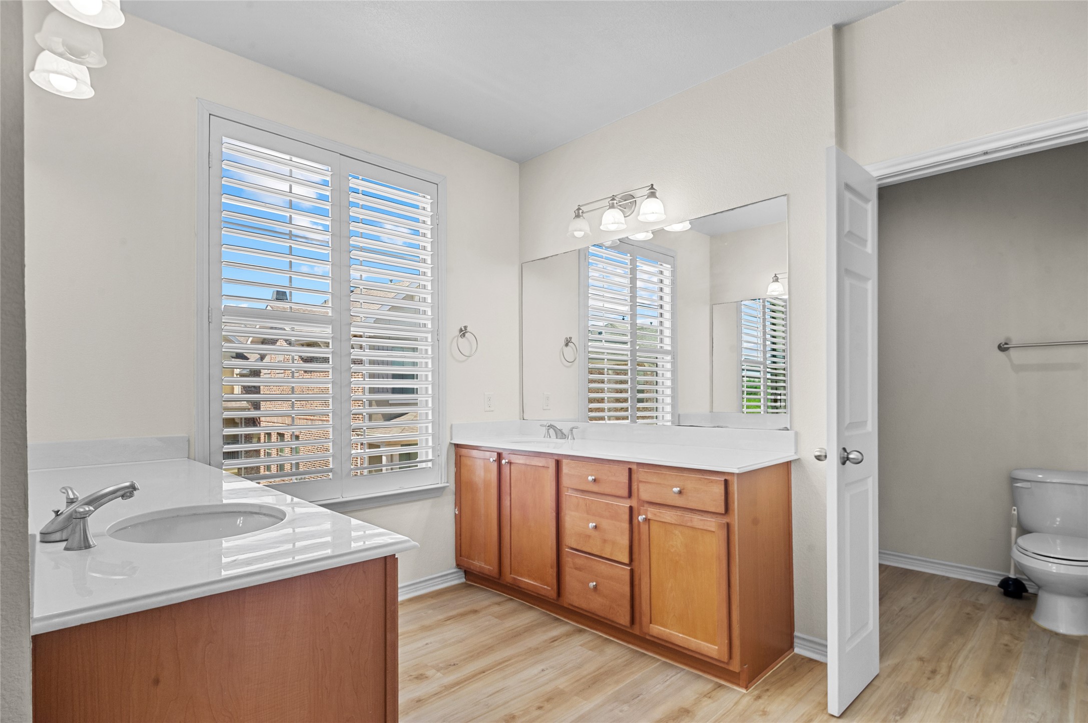 2116 Grove Park Lane