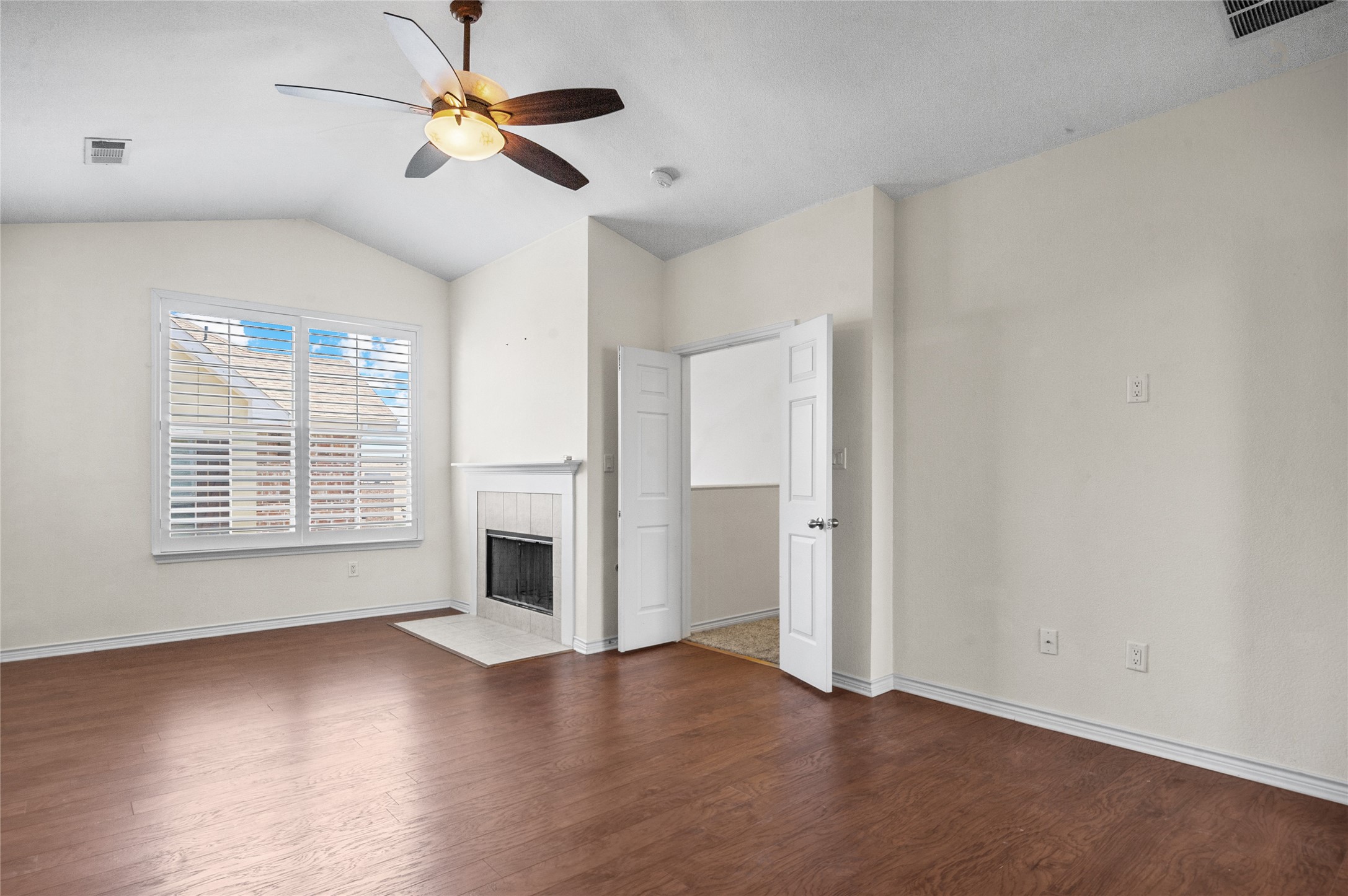 2116 Grove Park Lane