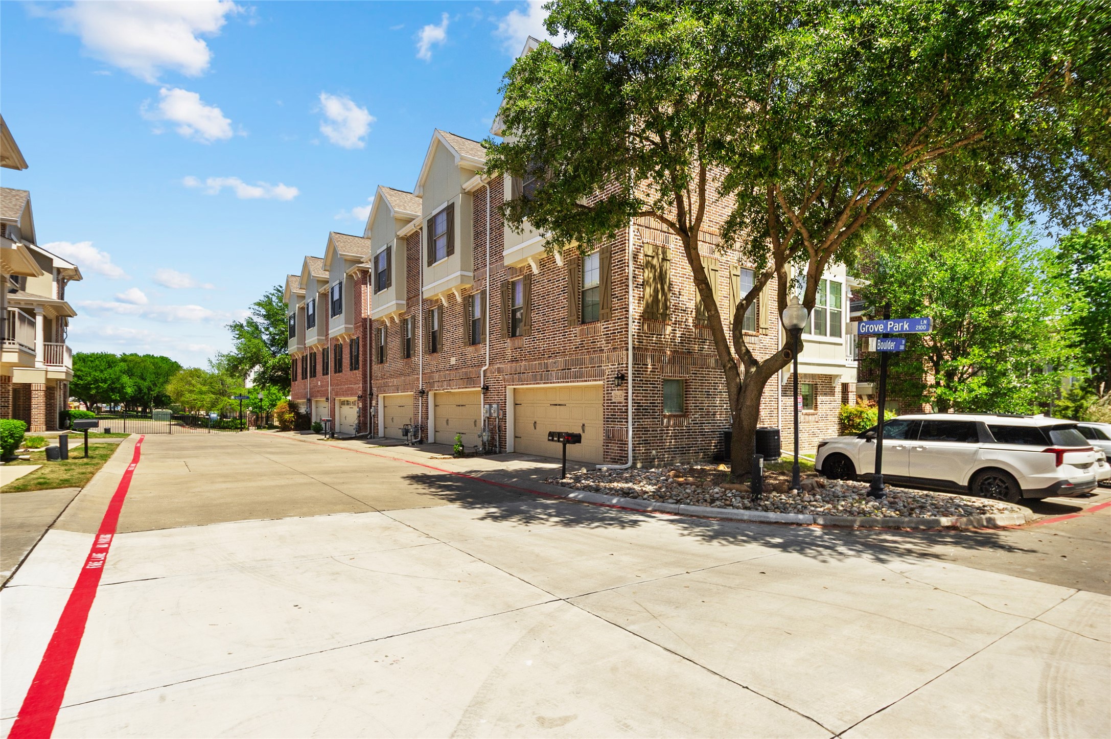 2116 Grove Park Lane