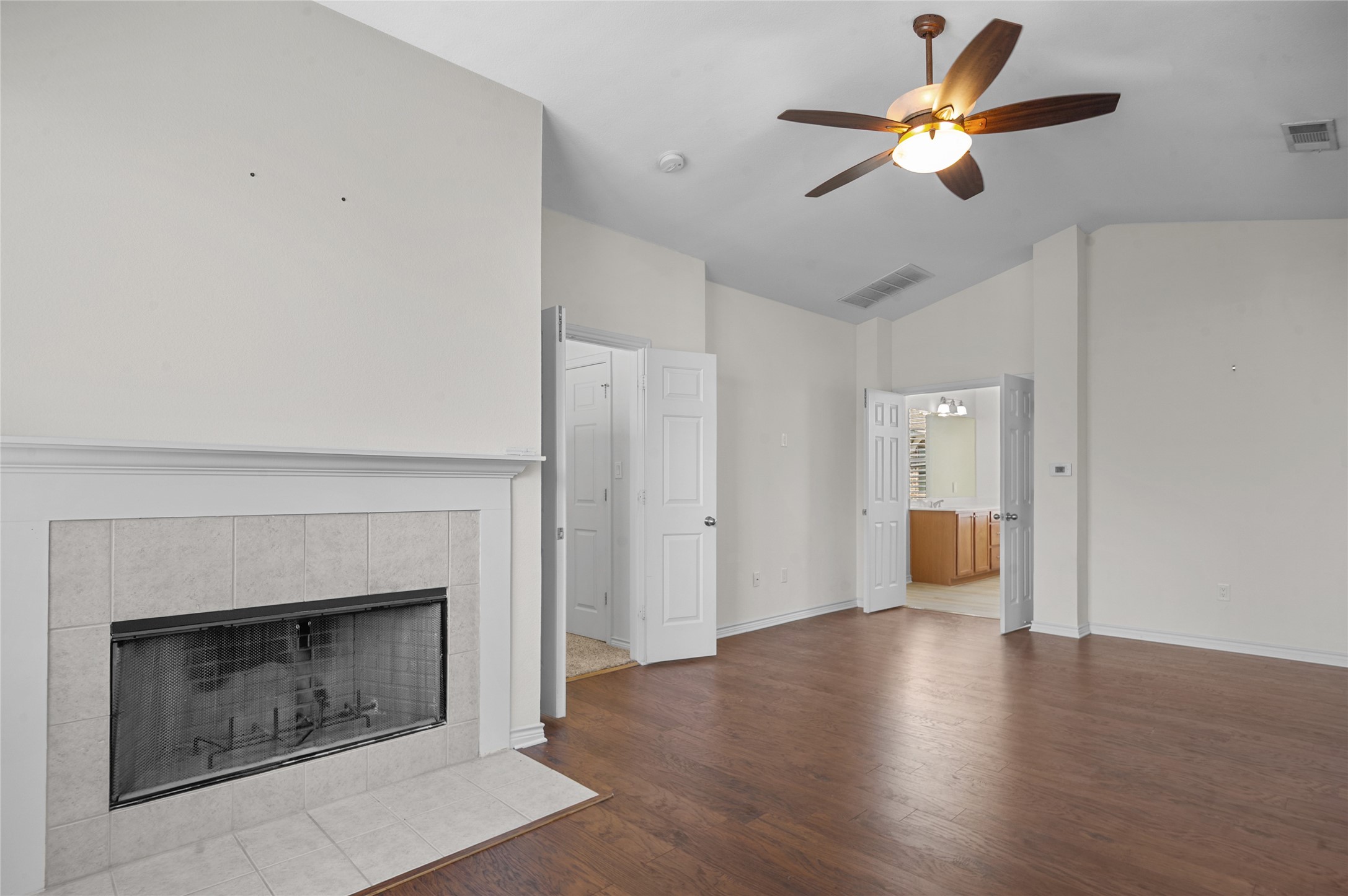 2116 Grove Park Lane