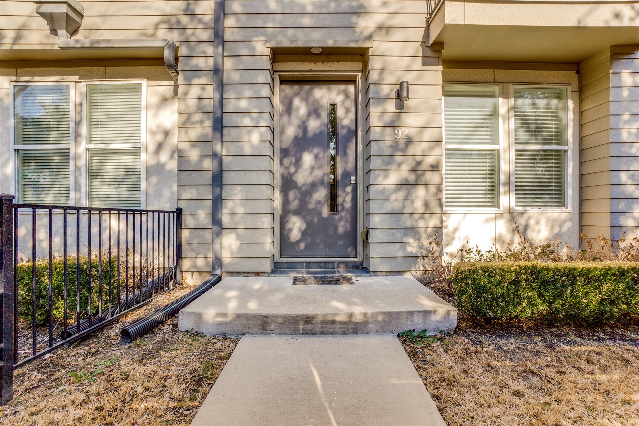 4211 Rawlins Street 92