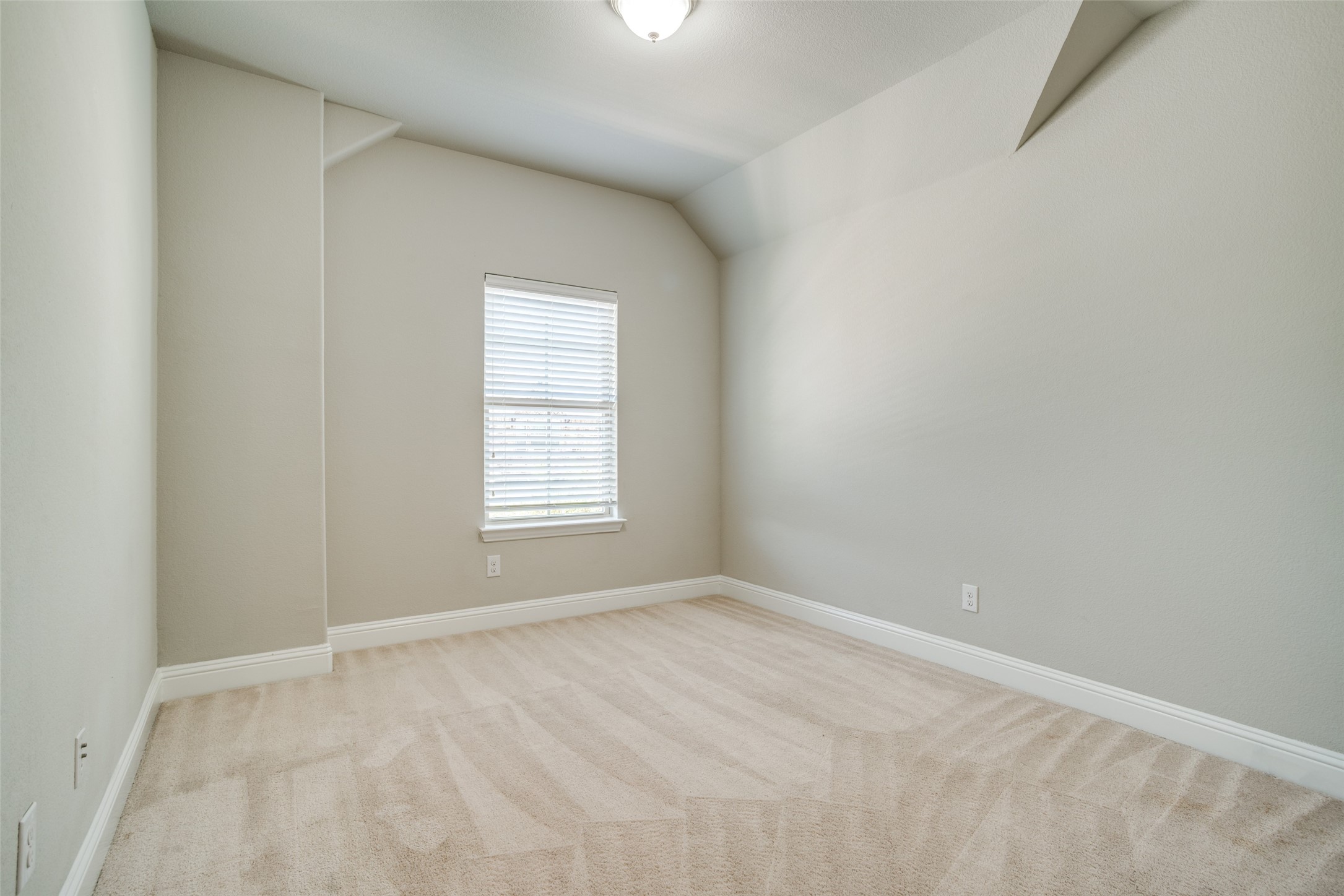 5405 Tuscarora Trail