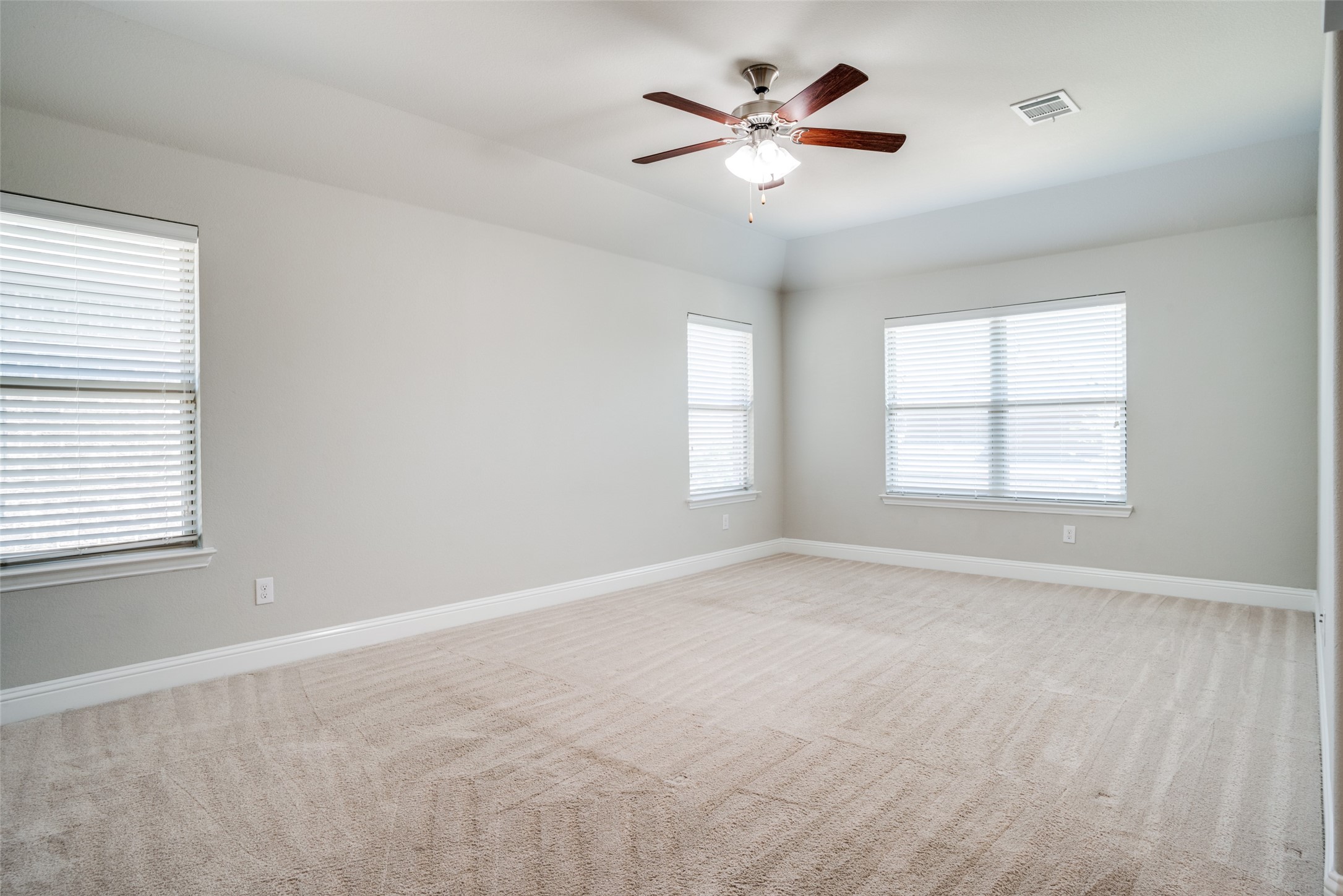 5405 Tuscarora Trail
