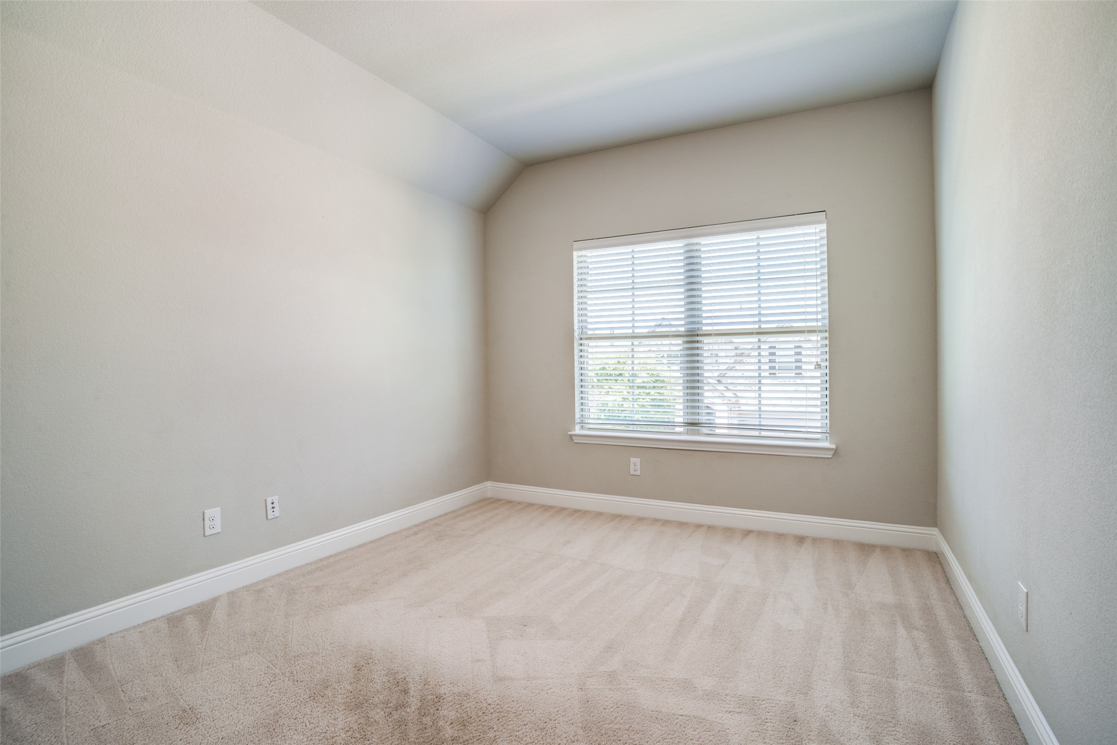 5405 Tuscarora Trail