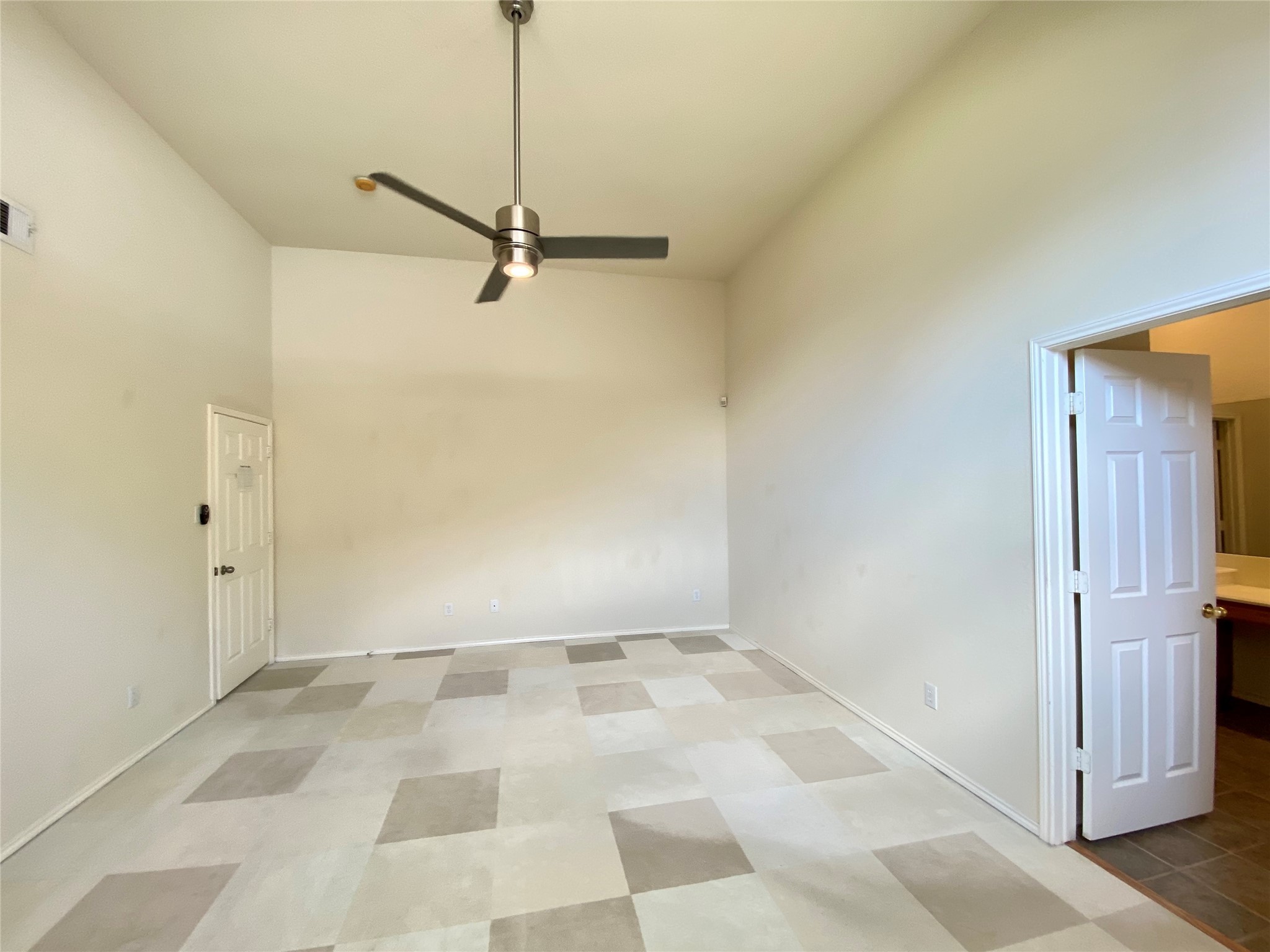 1420 Hudspeth Drive