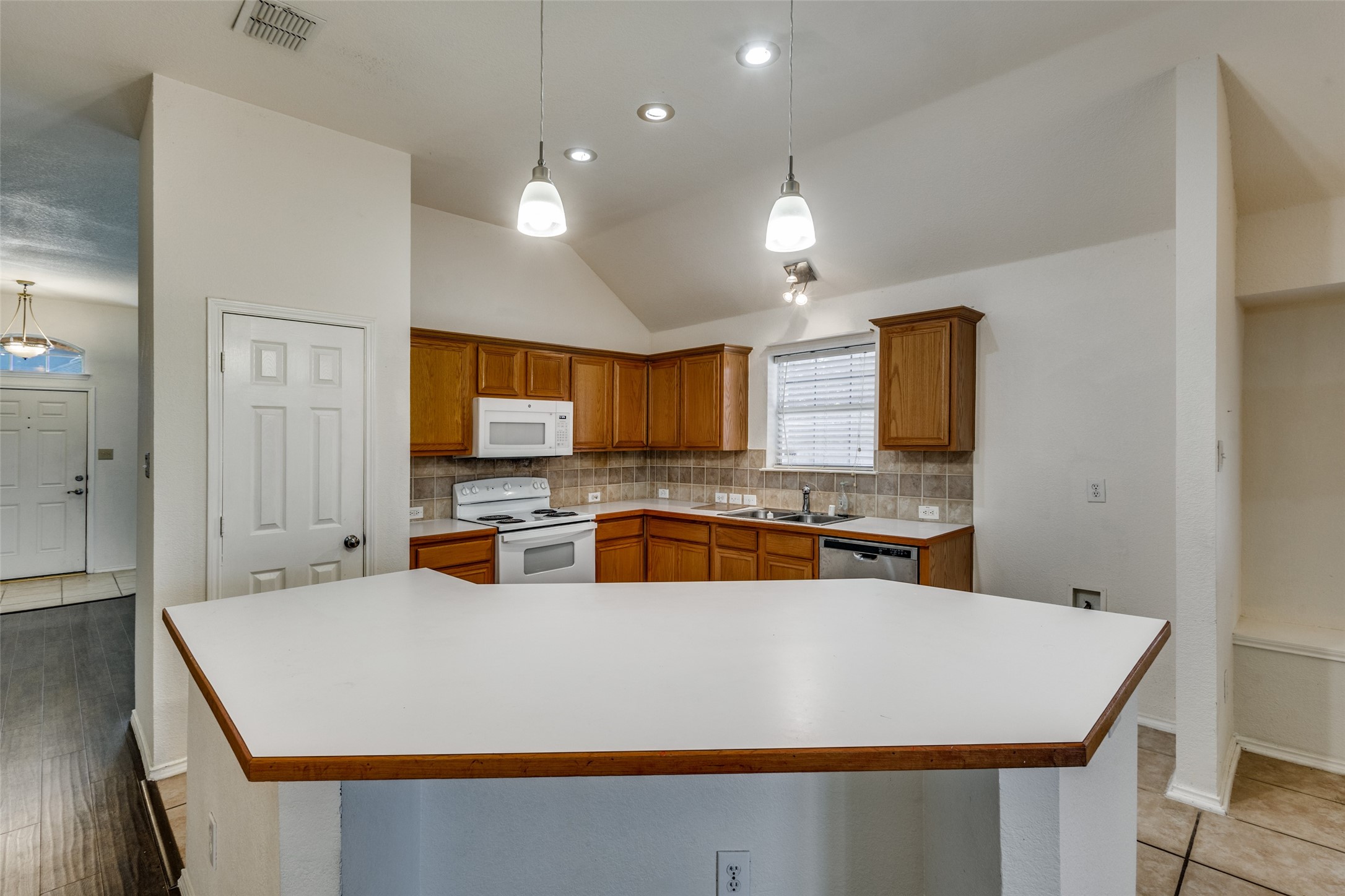 3113 Longleaf Drive