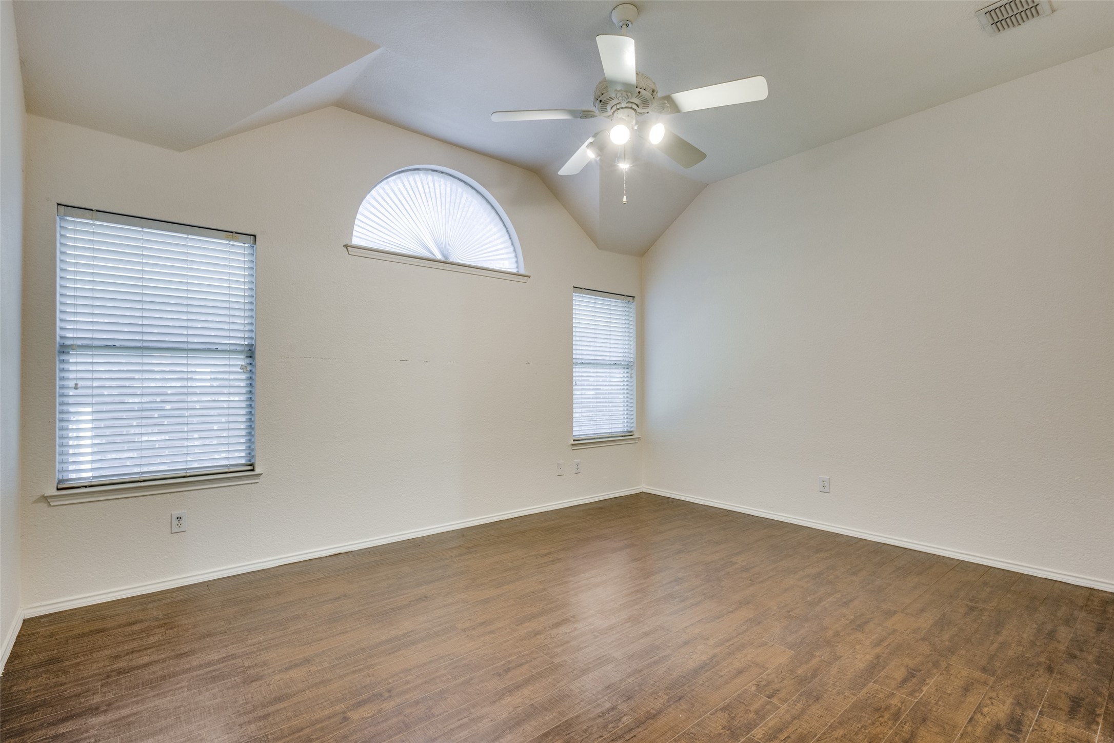 3113 Longleaf Drive
