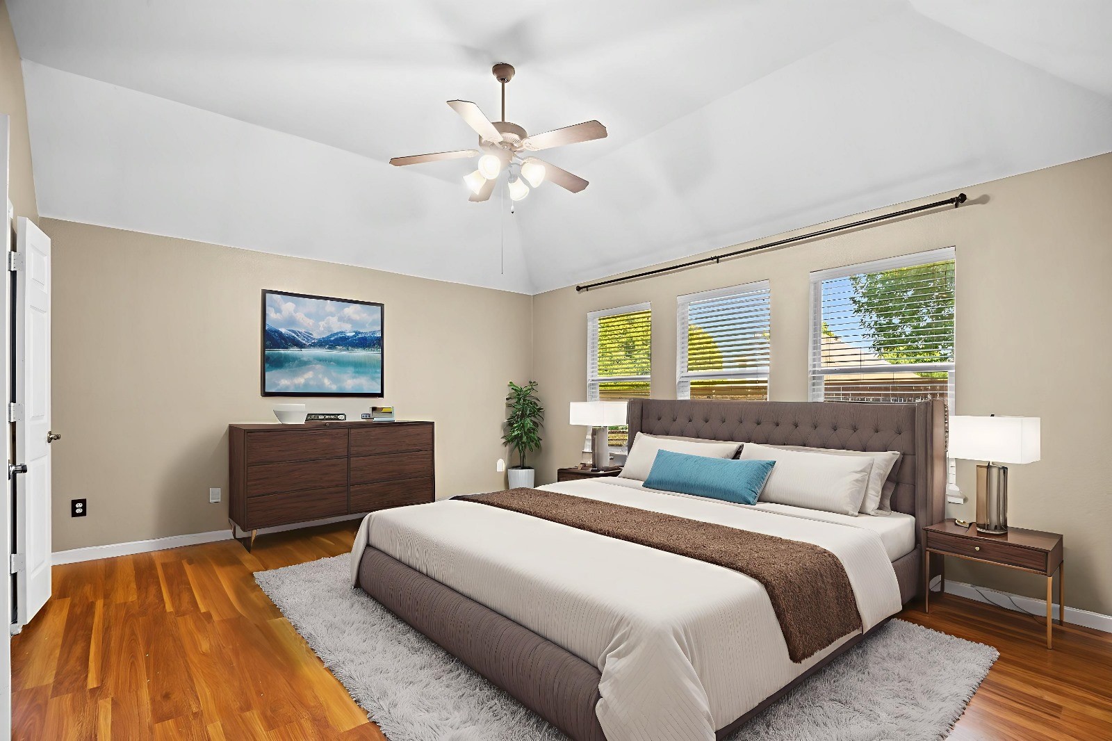 8108 Twin Oaks Drive