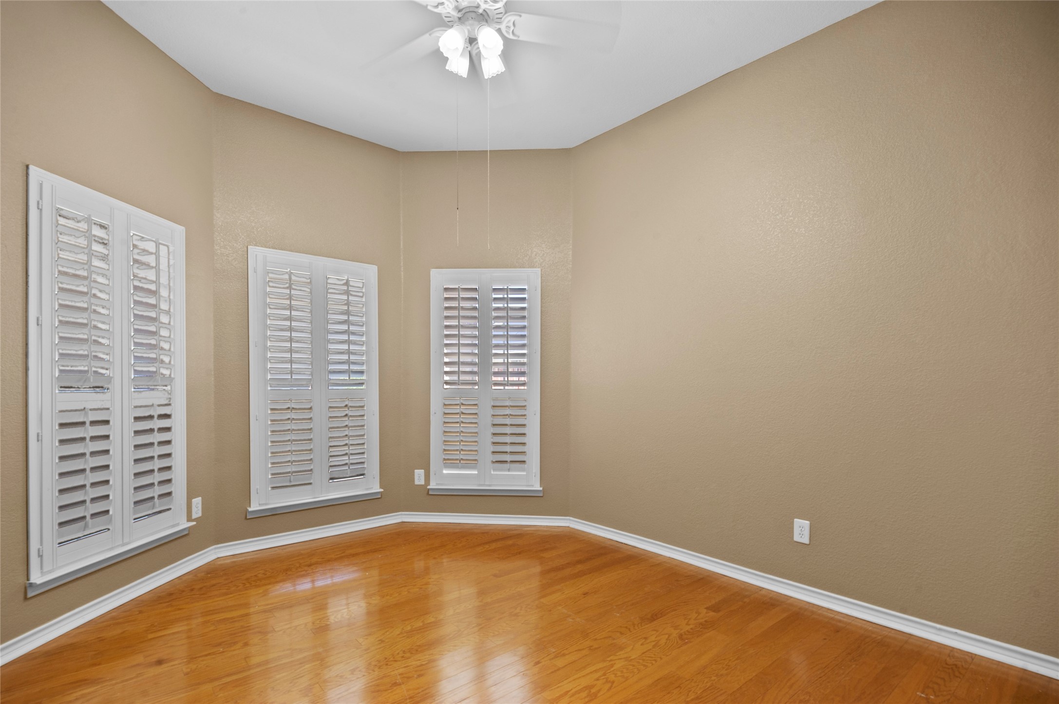 8108 Twin Oaks Drive