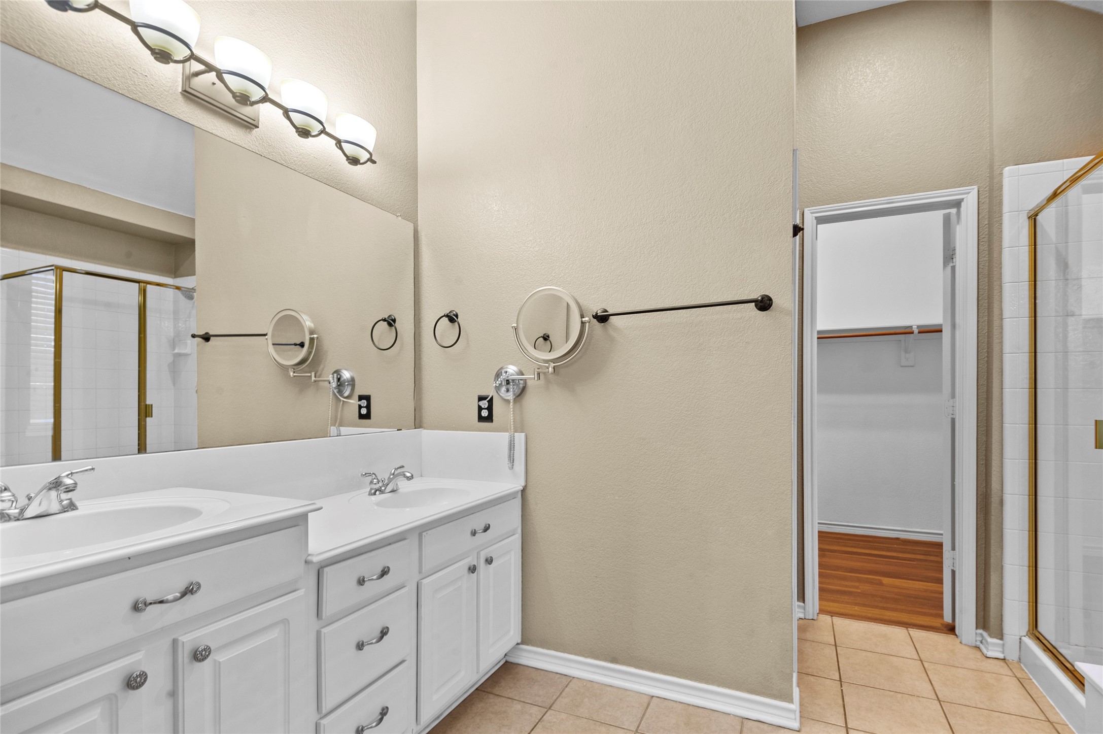 8108 Twin Oaks Drive