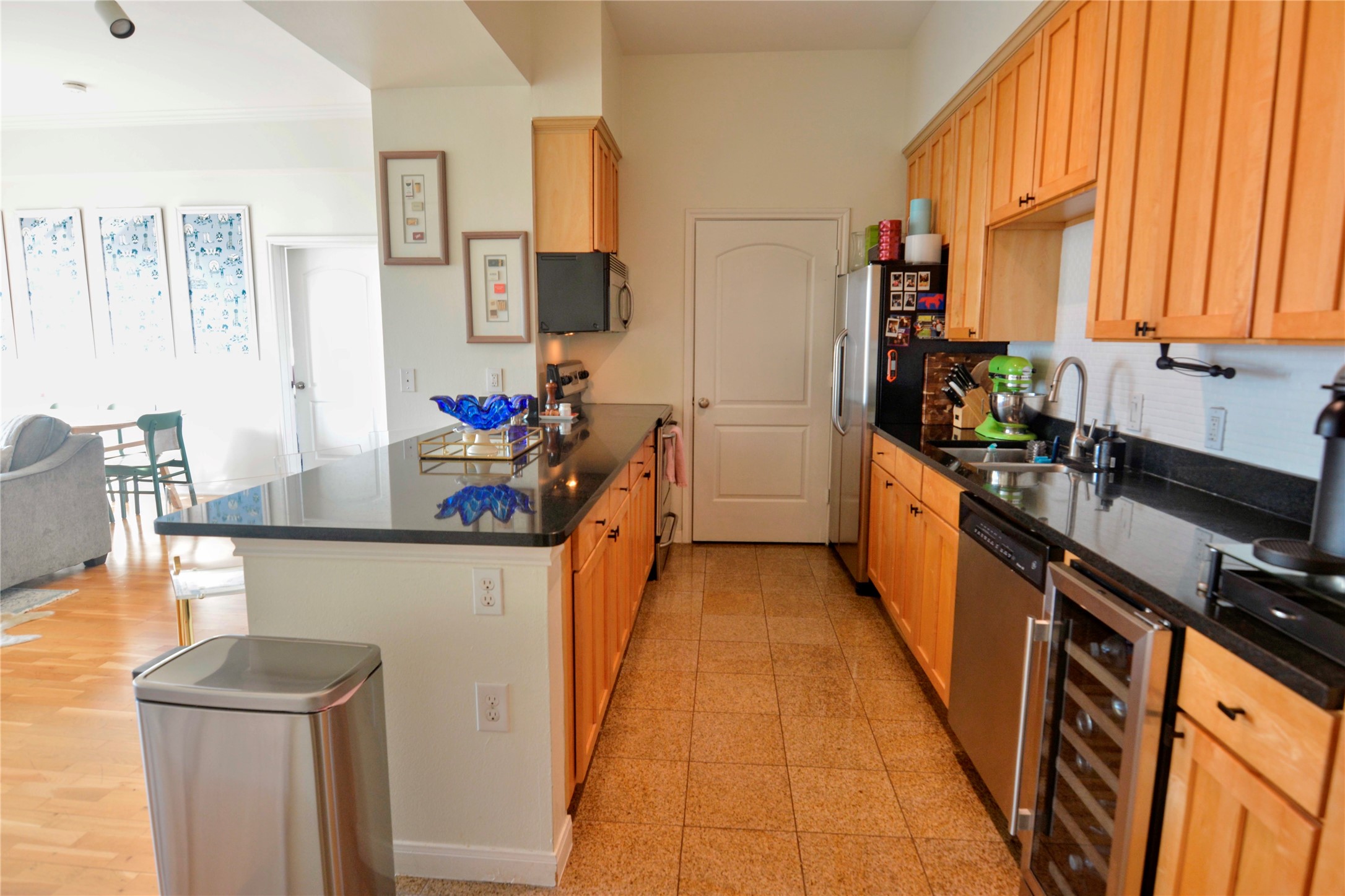 3225 Turtle Creek Boulevard 1042