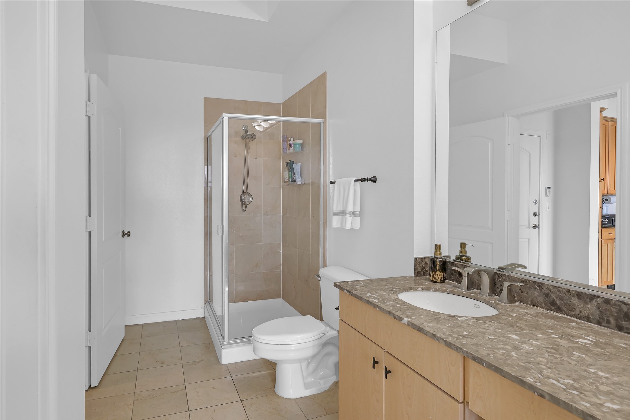 3225 Turtle Creek Boulevard 1042