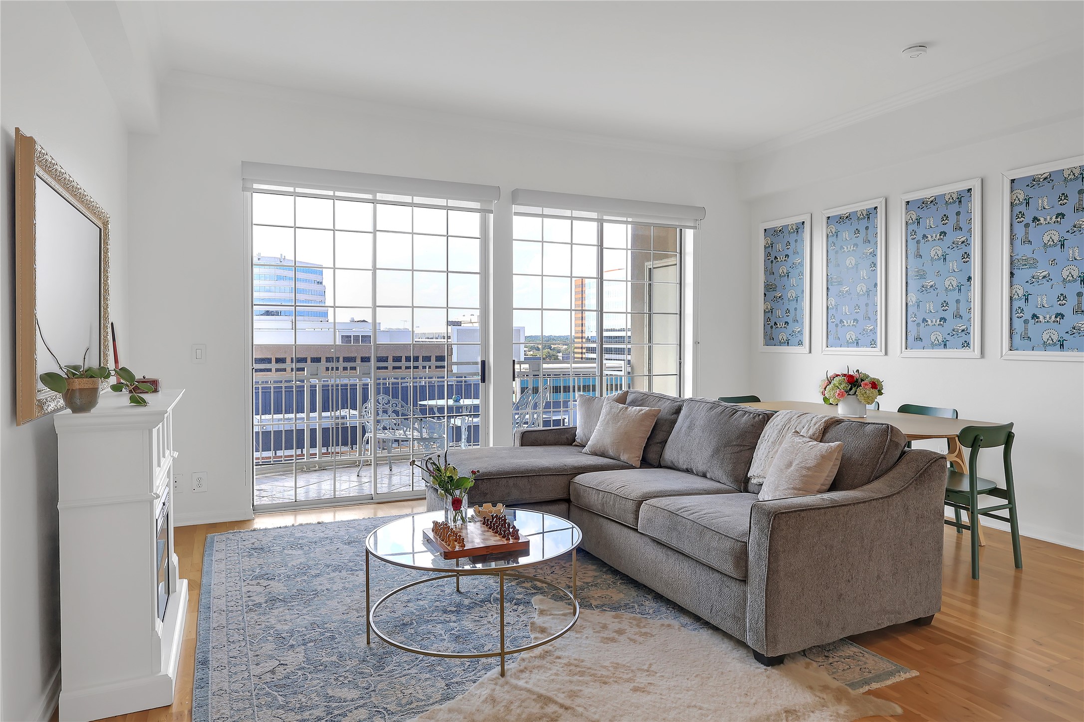 3225 Turtle Creek Boulevard 1042