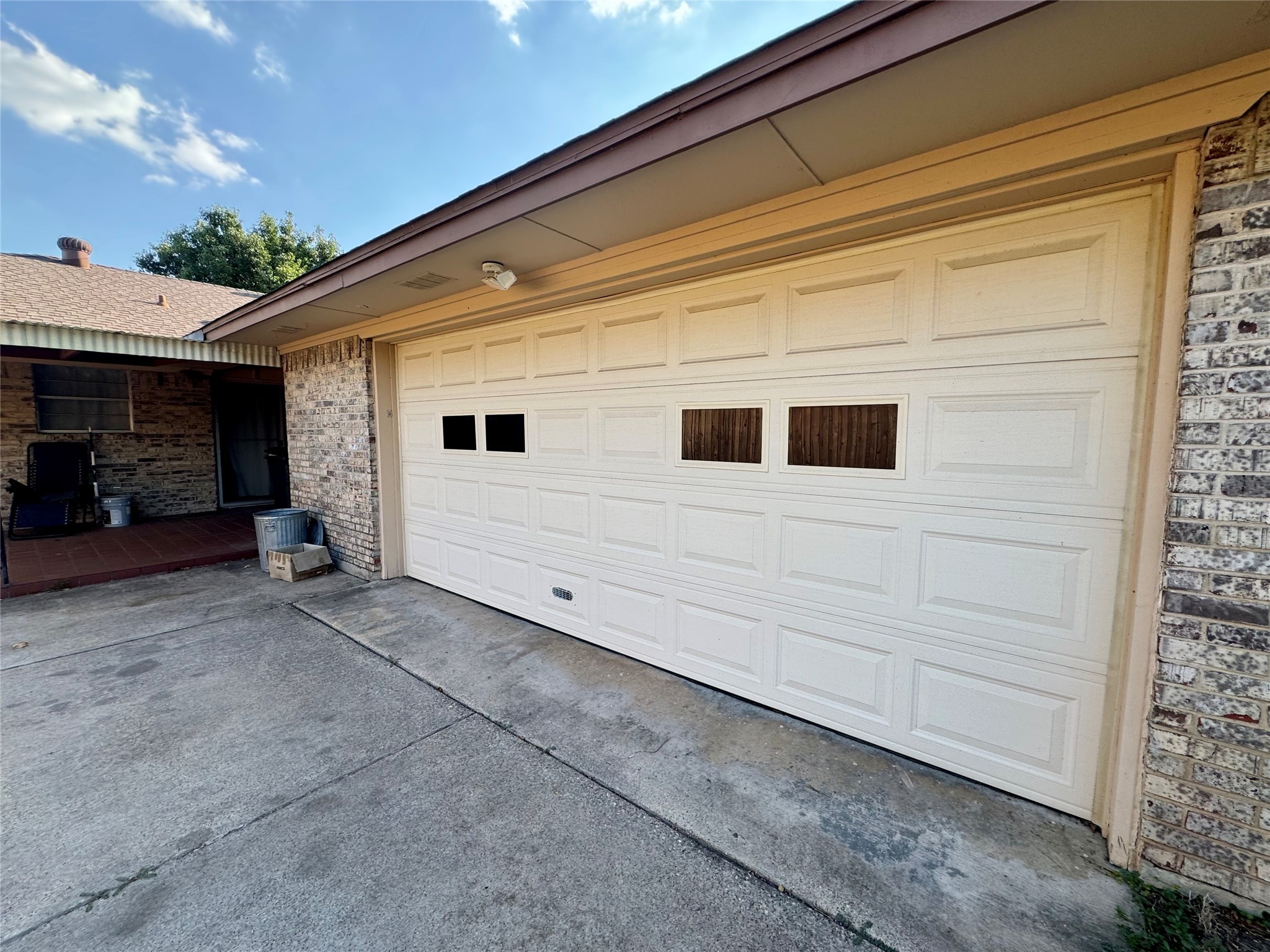 1113 Janell Drive
