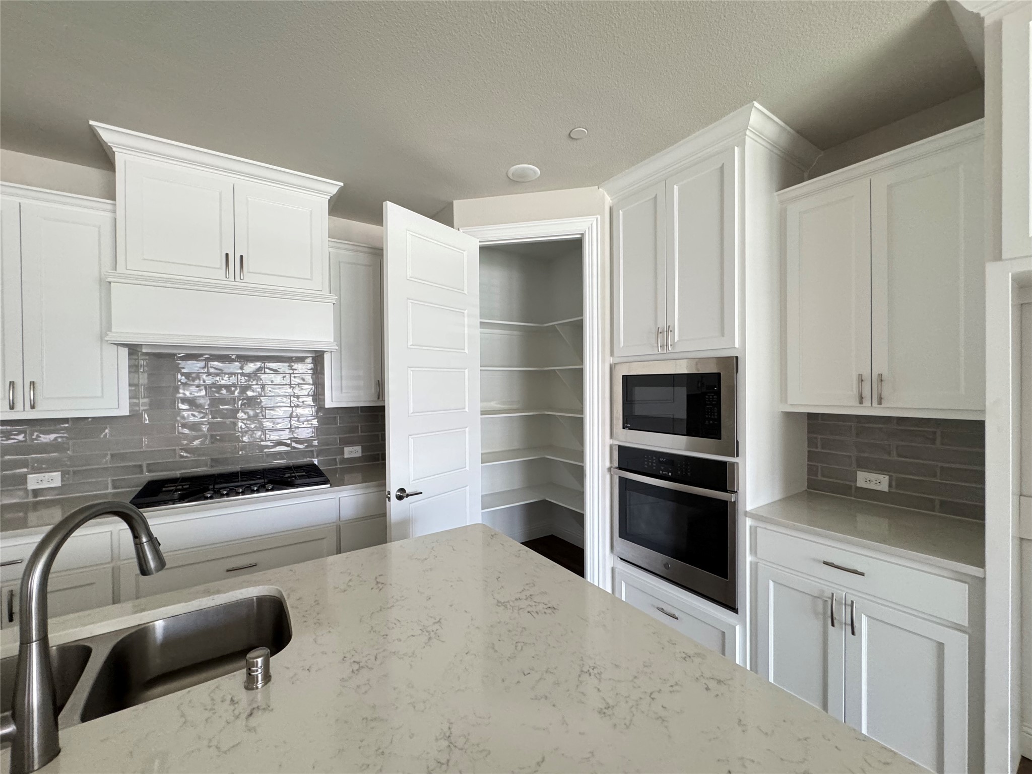 1959 Sweetwater Lane