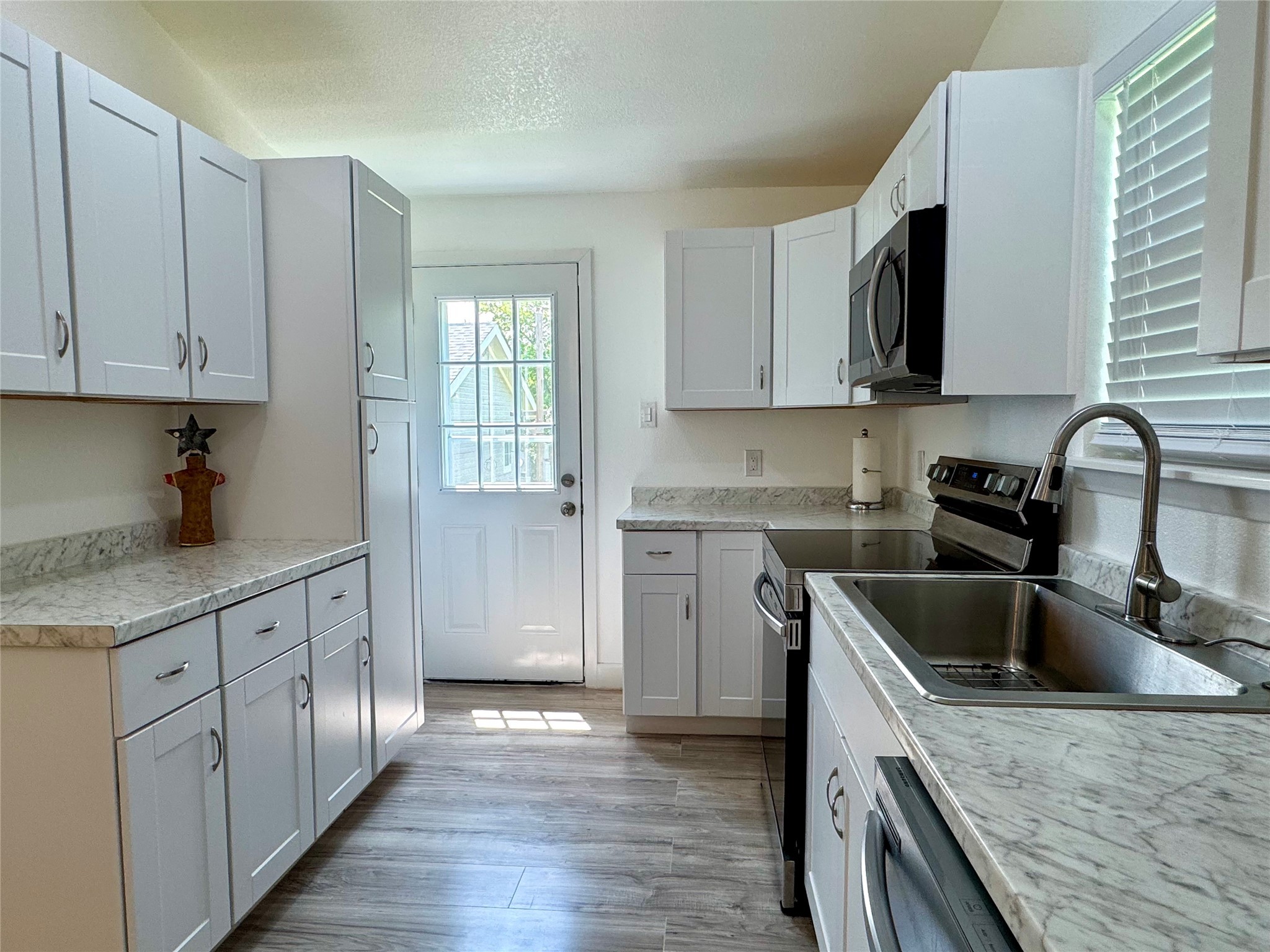 5777 County Road 927