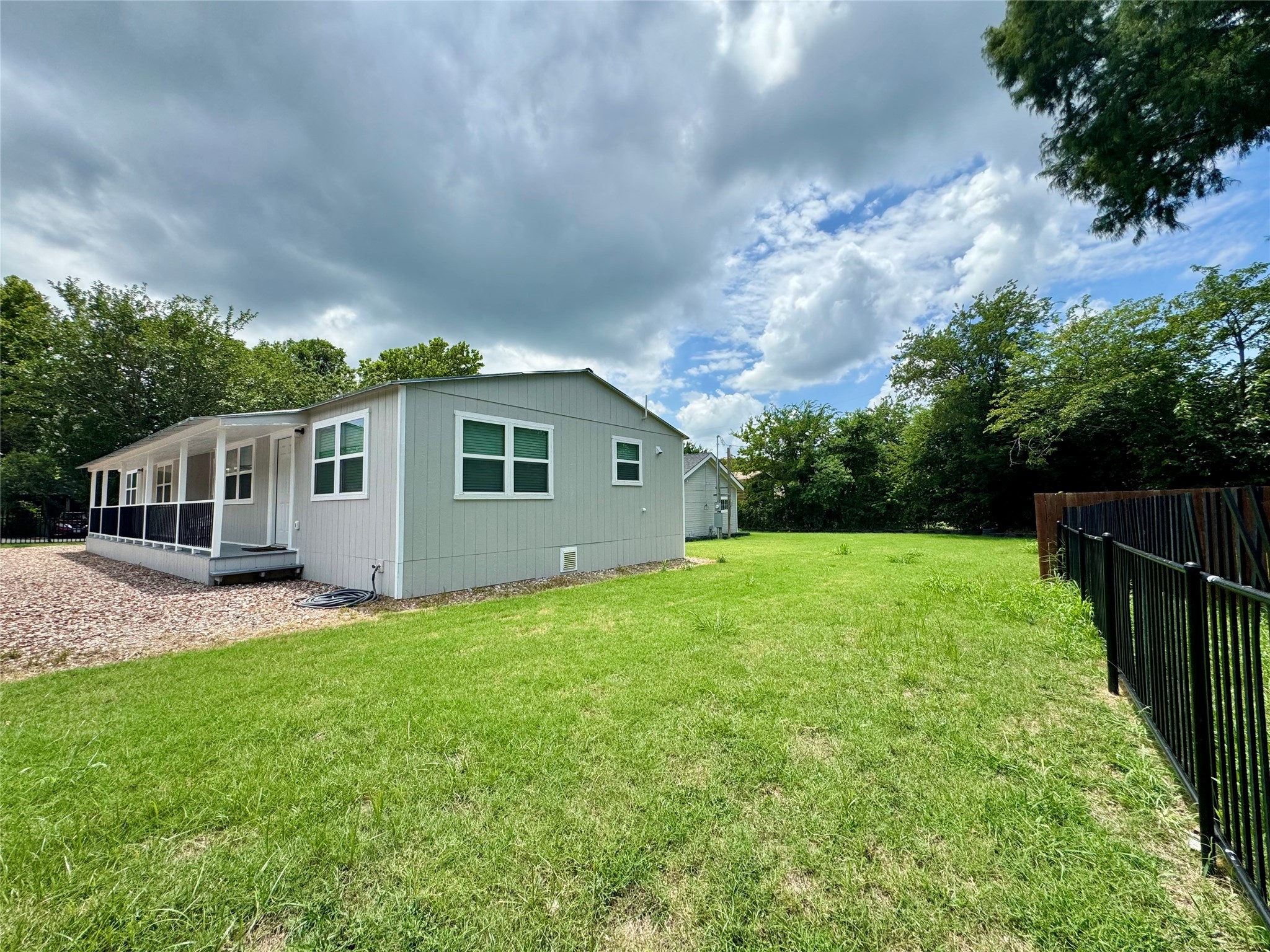 5777 County Road 927