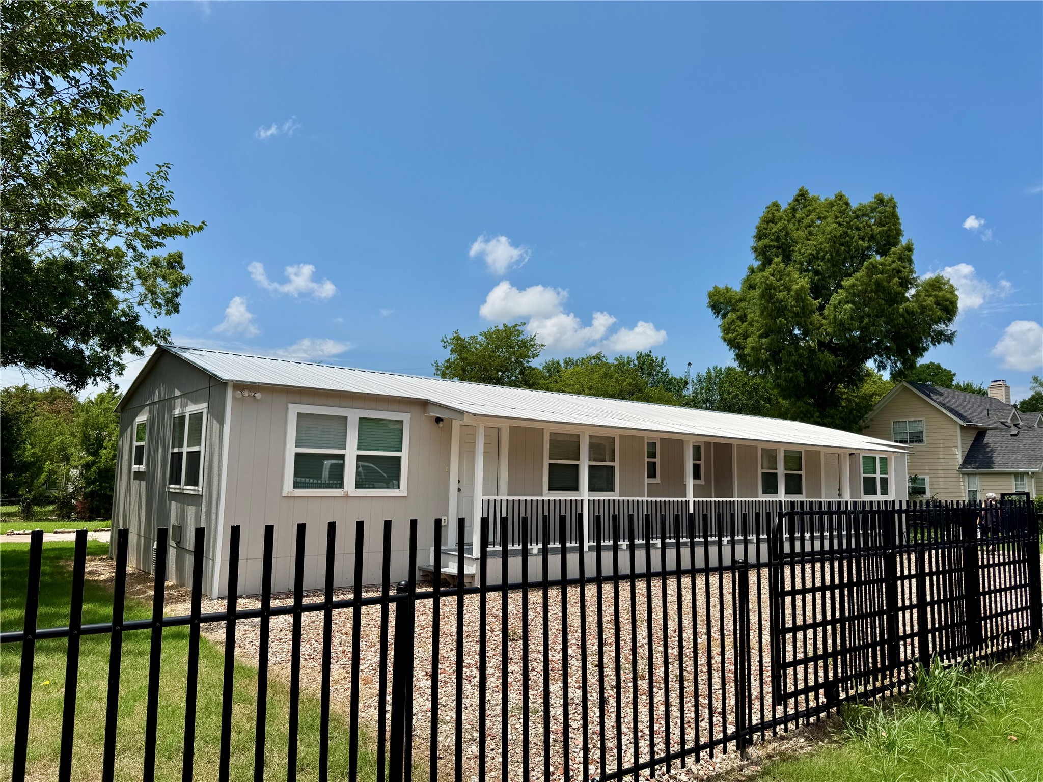 5777 County Road 927