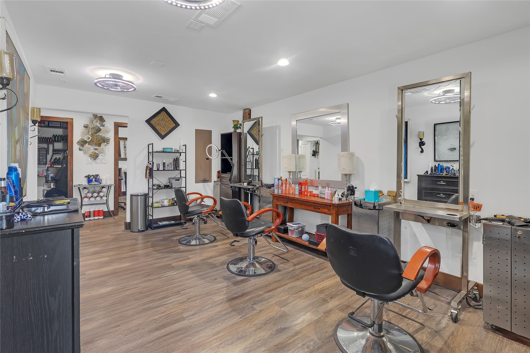 213 Mckinney Avenue