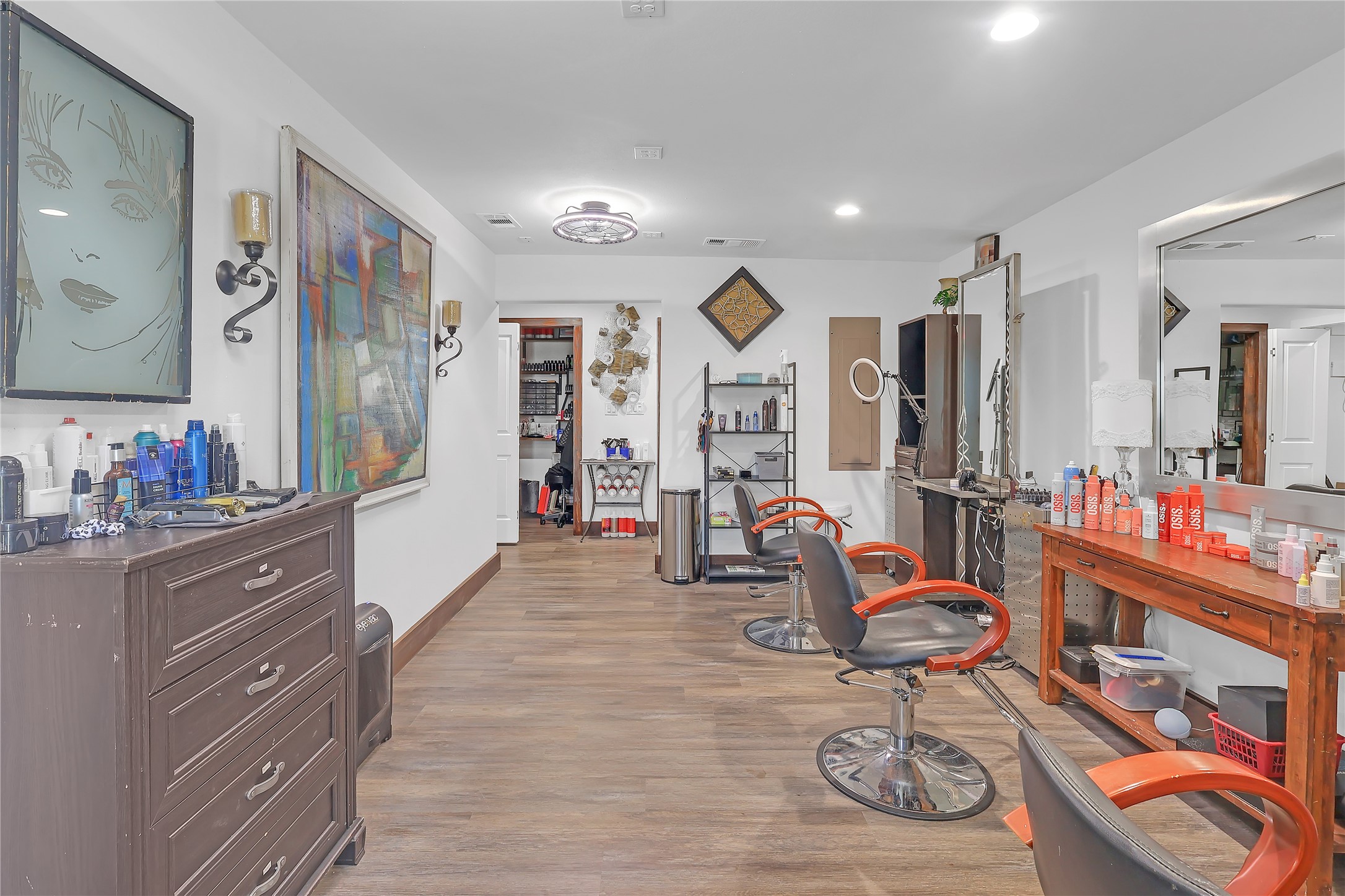 213 Mckinney Avenue