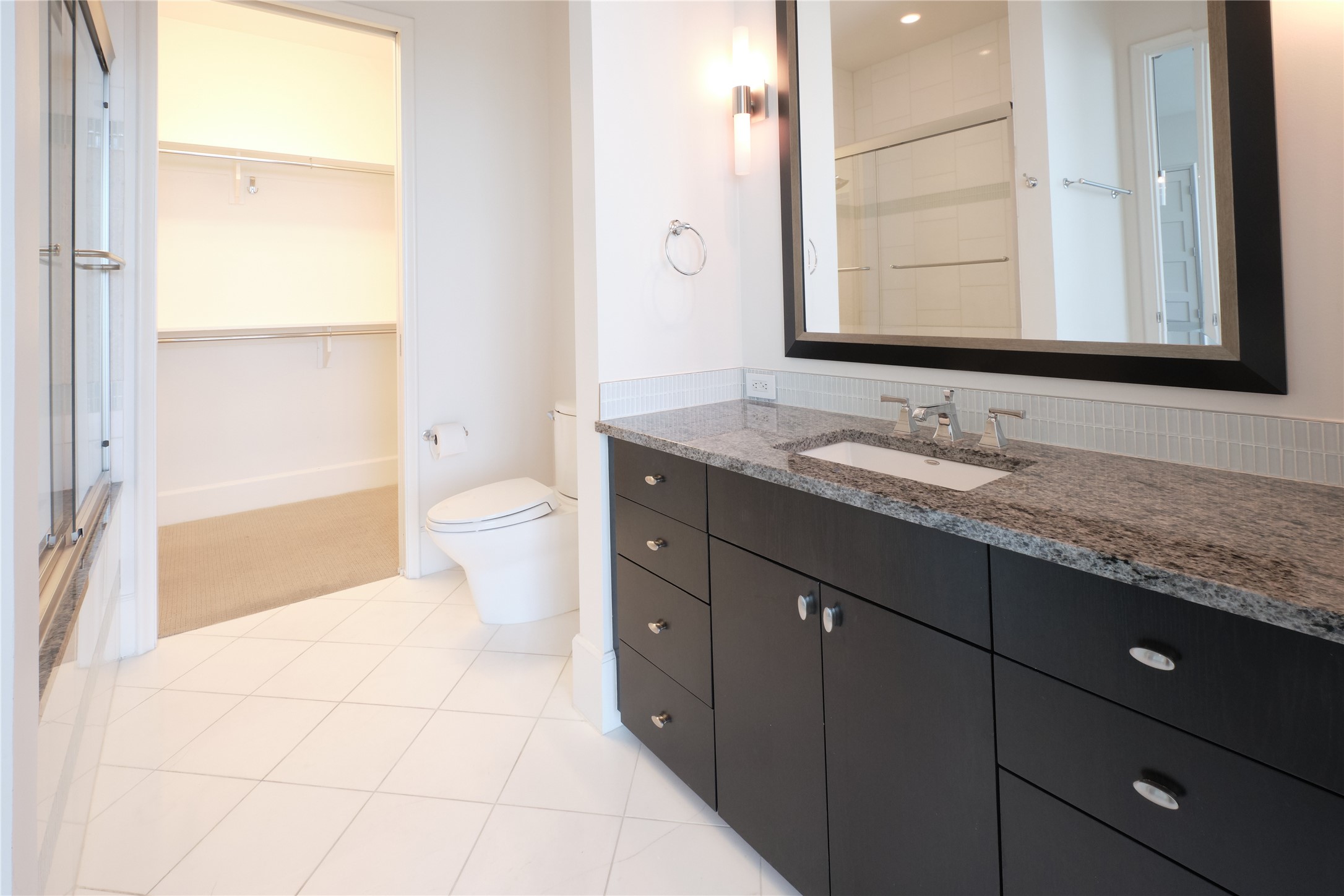 1301 Throckmorton Street 2106