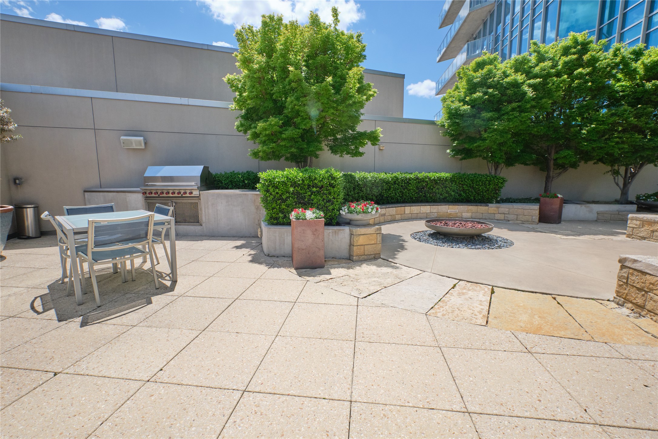 1301 Throckmorton Street 2106