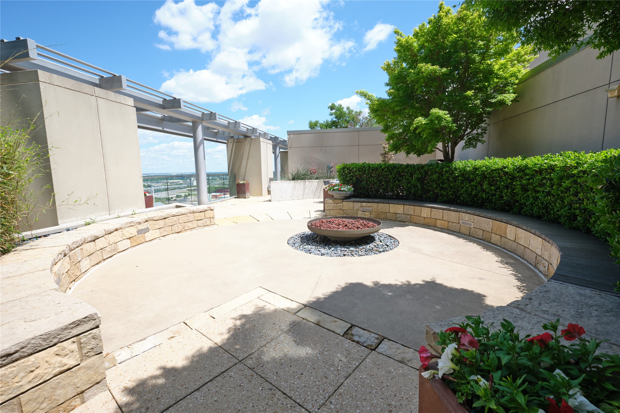 1301 Throckmorton Street 2106