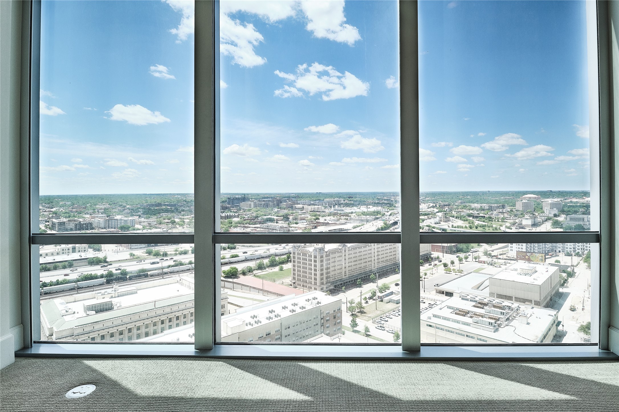 1301 Throckmorton Street 2106