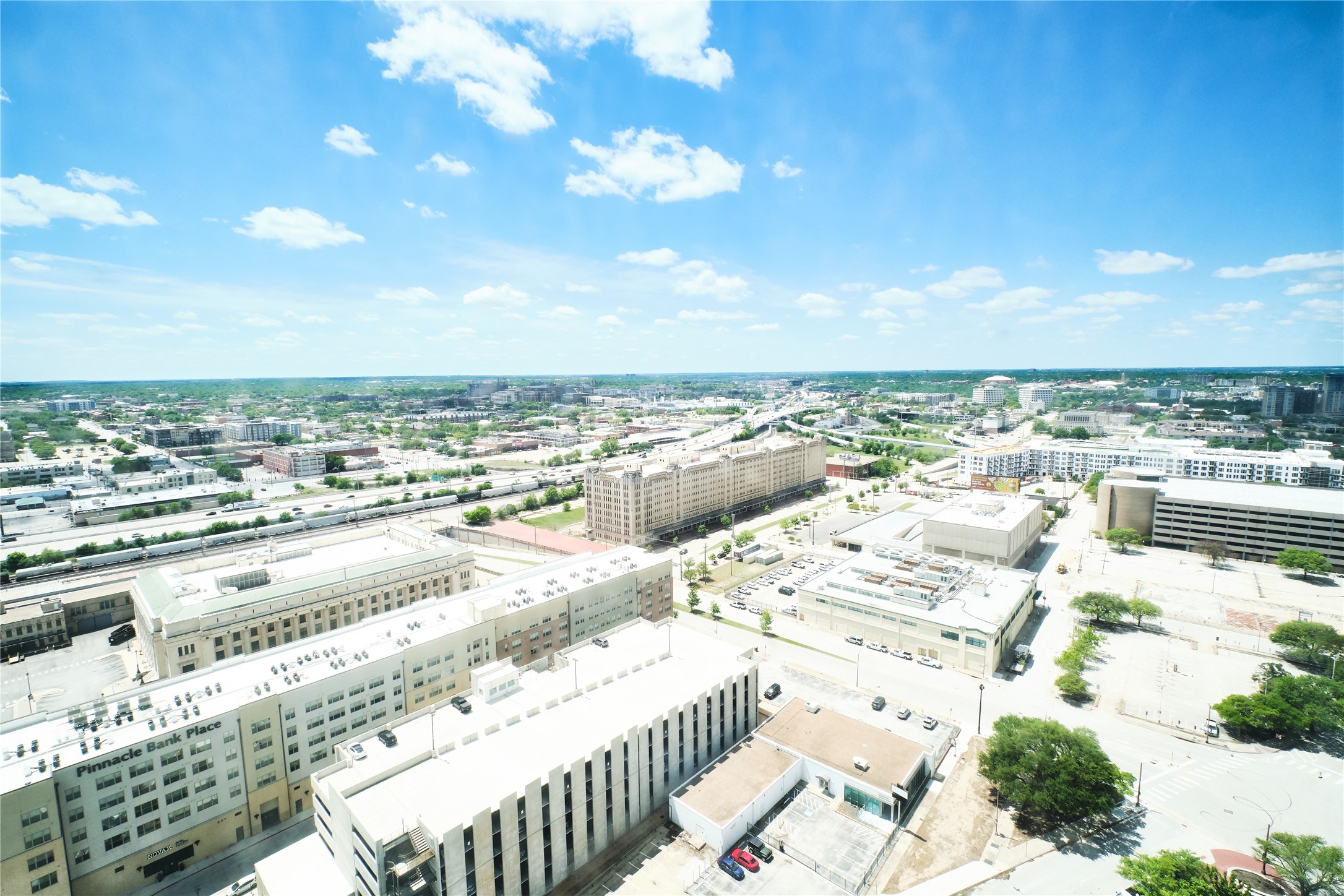 1301 Throckmorton Street 2106