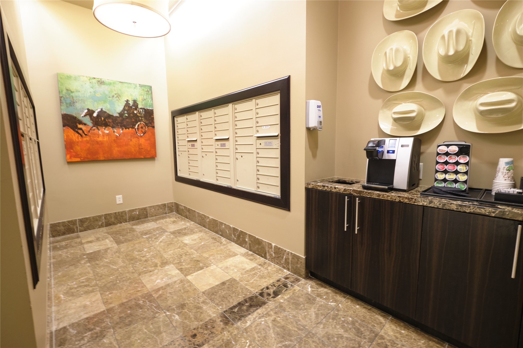 1301 Throckmorton Street 2106