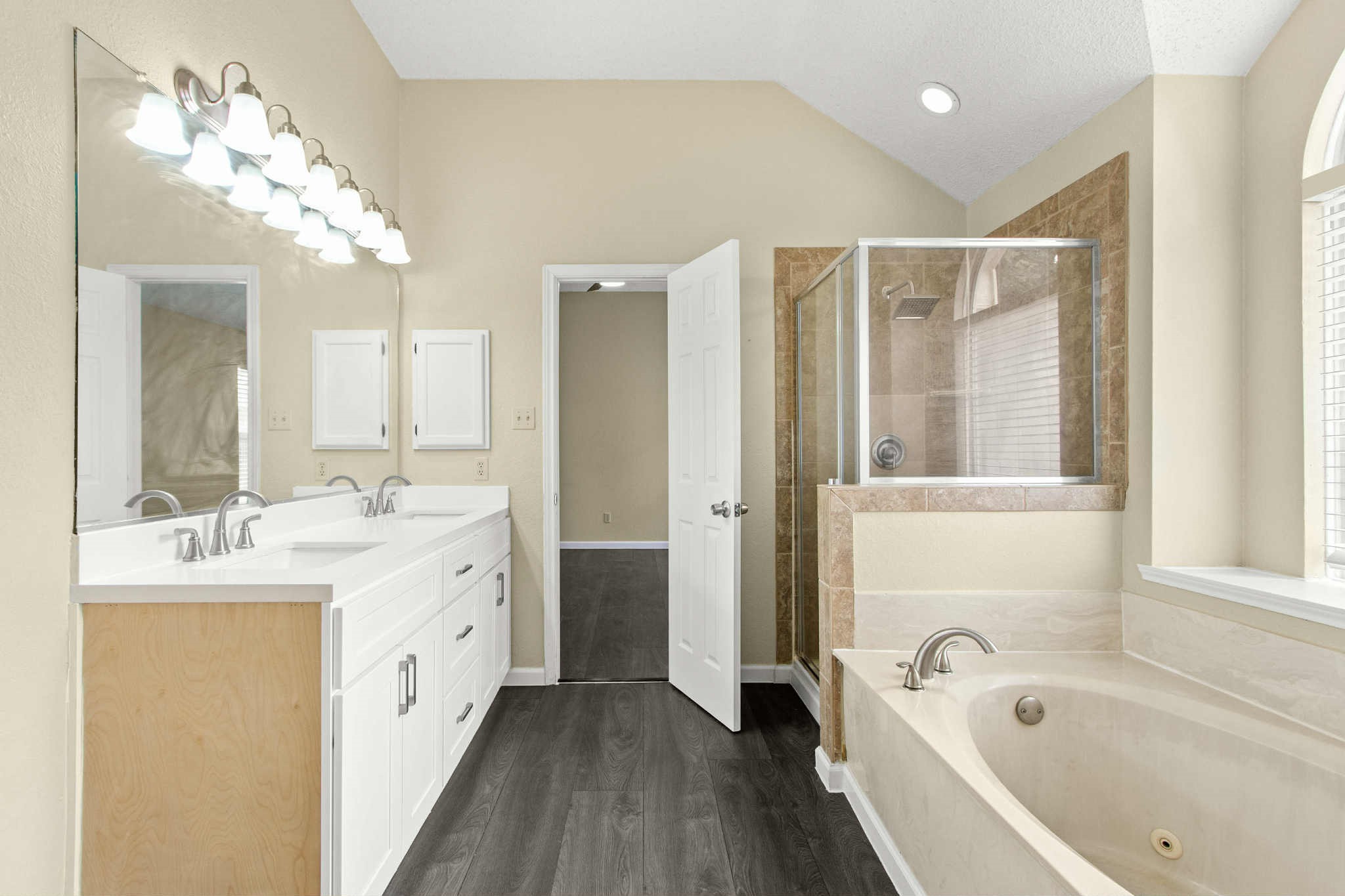 6510 White Oak Drive