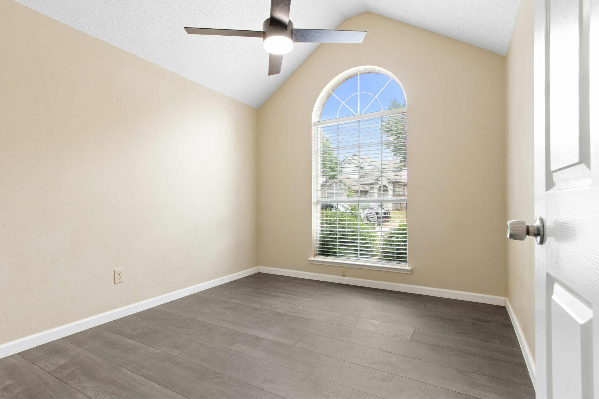 6510 White Oak Drive