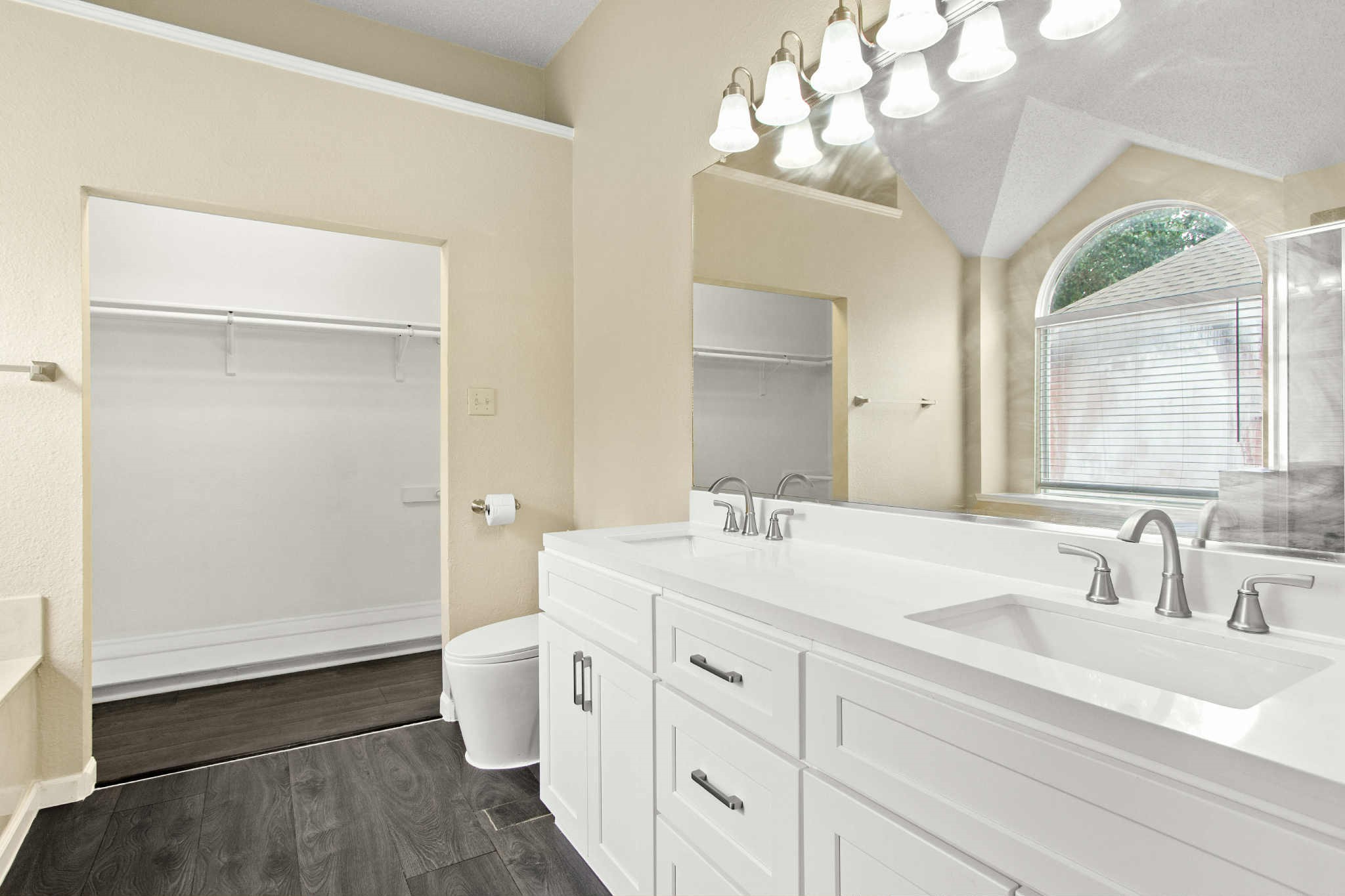 6510 White Oak Drive