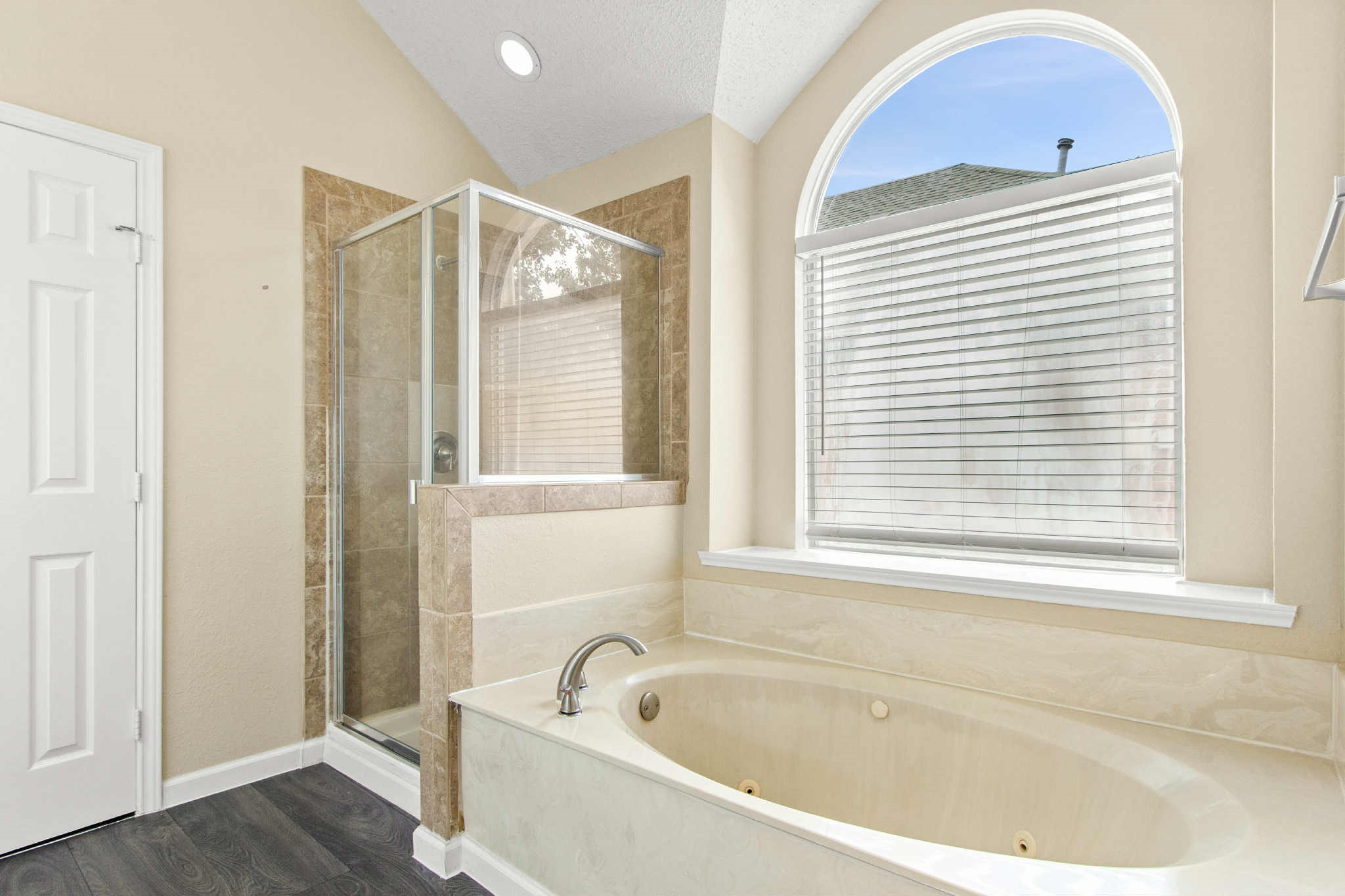 6510 White Oak Drive