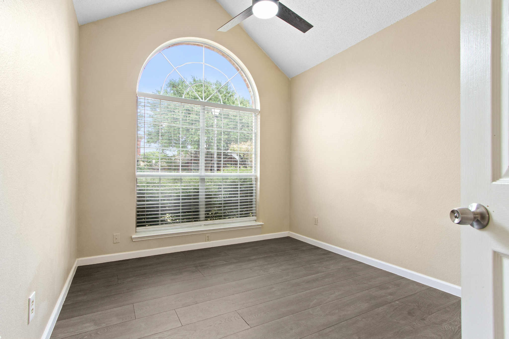 6510 White Oak Drive