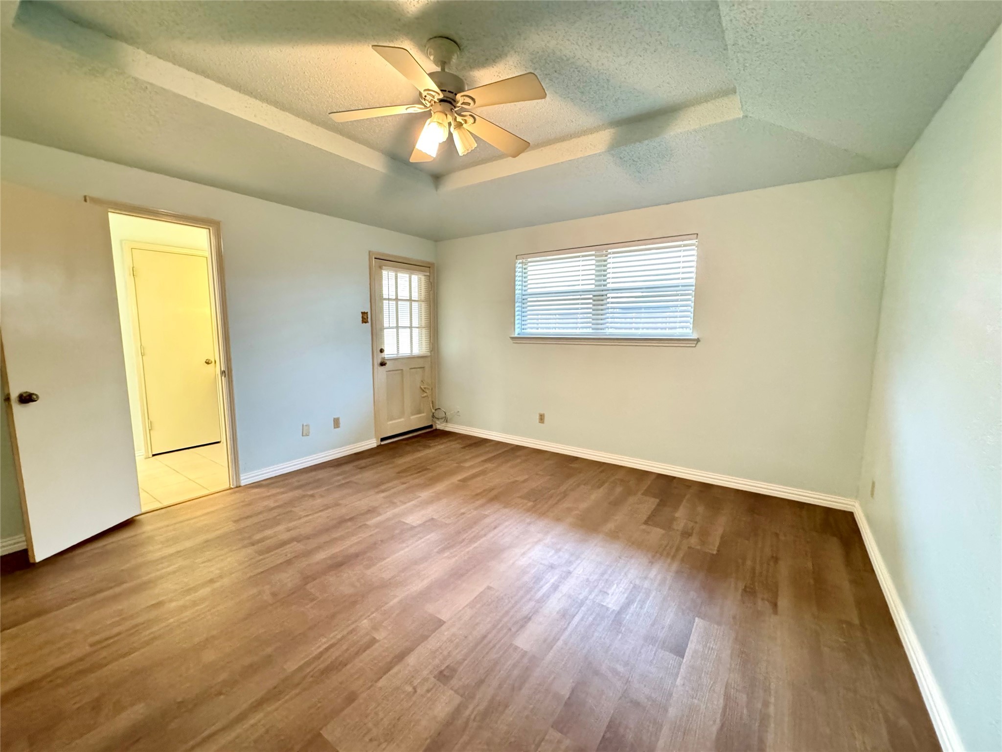 1925 Glen Hill Drive