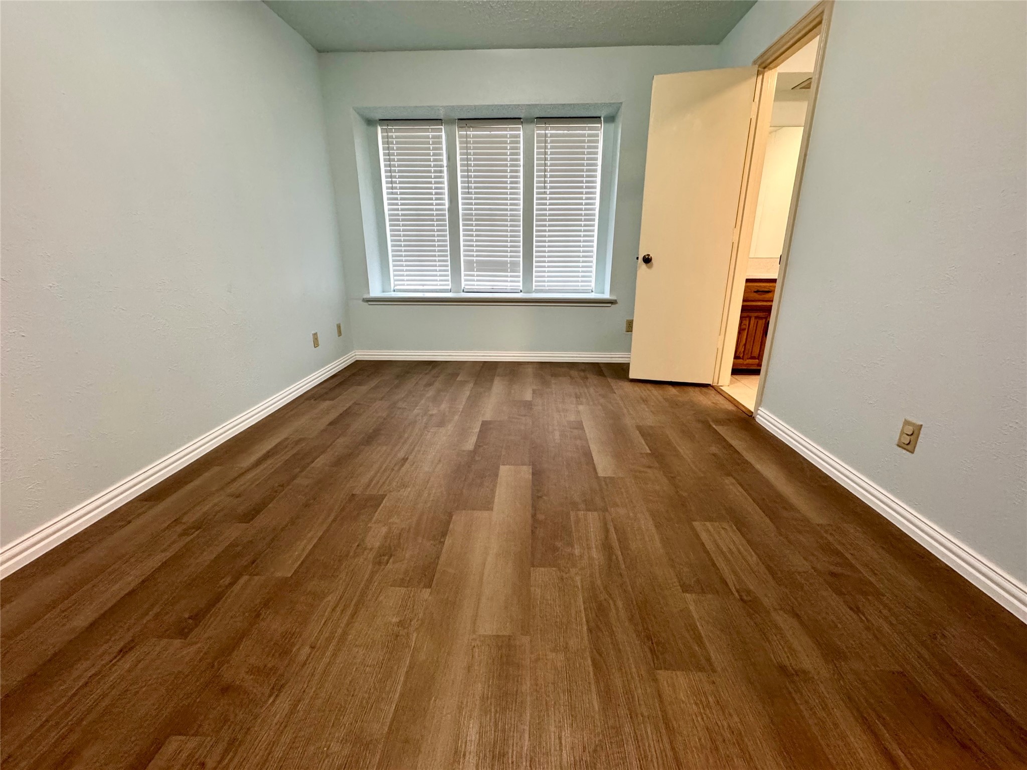 1925 Glen Hill Drive