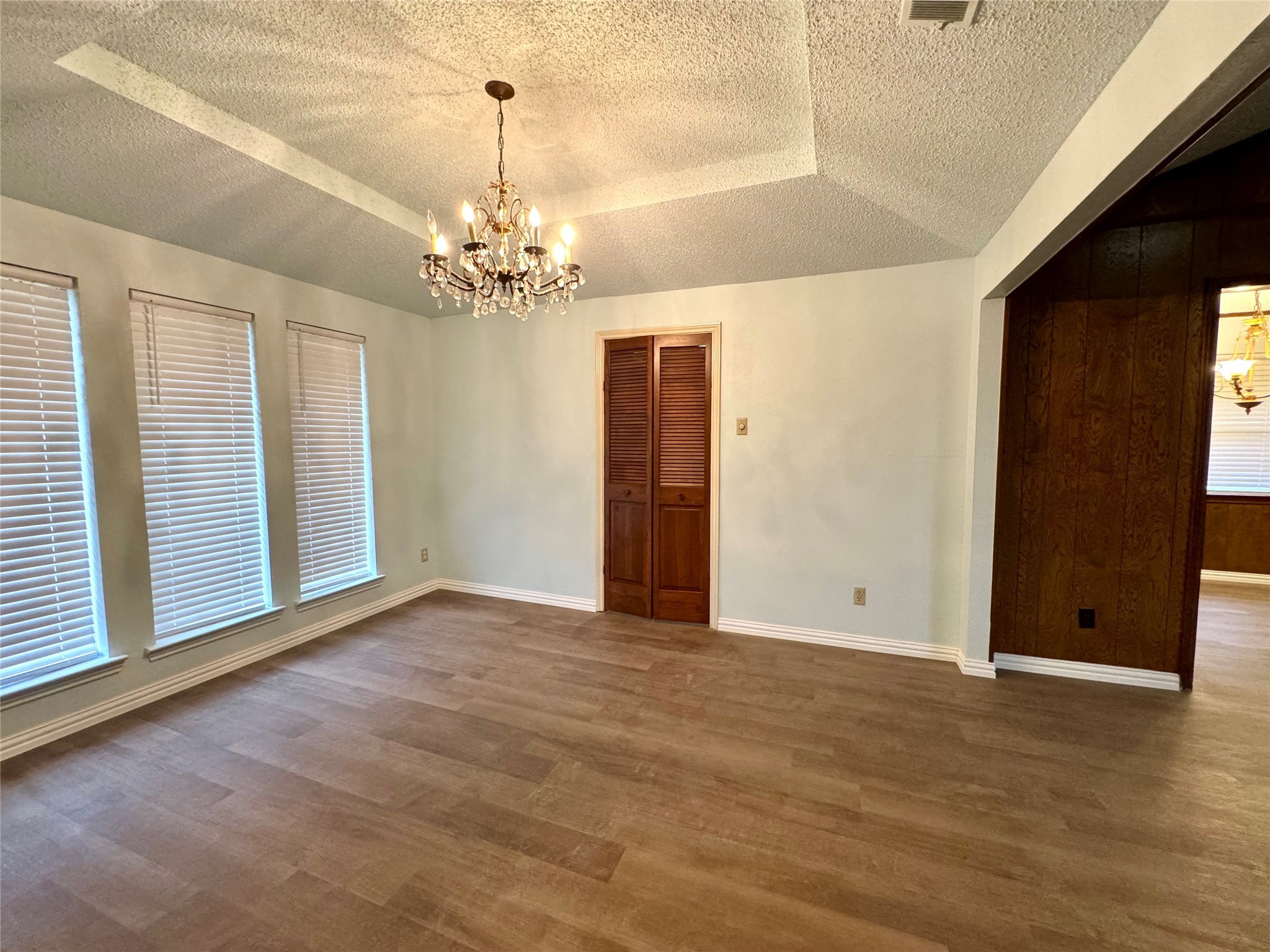 1925 Glen Hill Drive