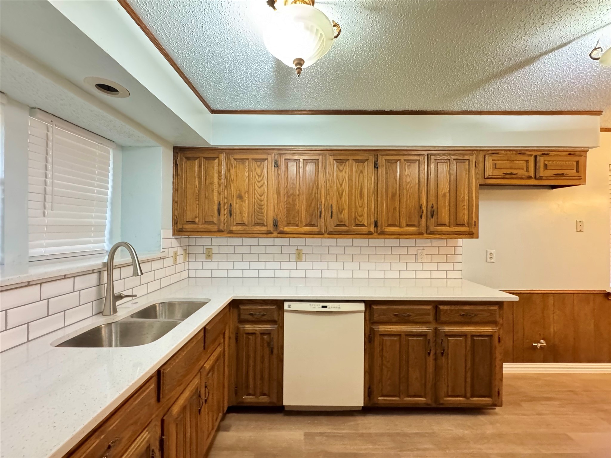 1925 Glen Hill Drive