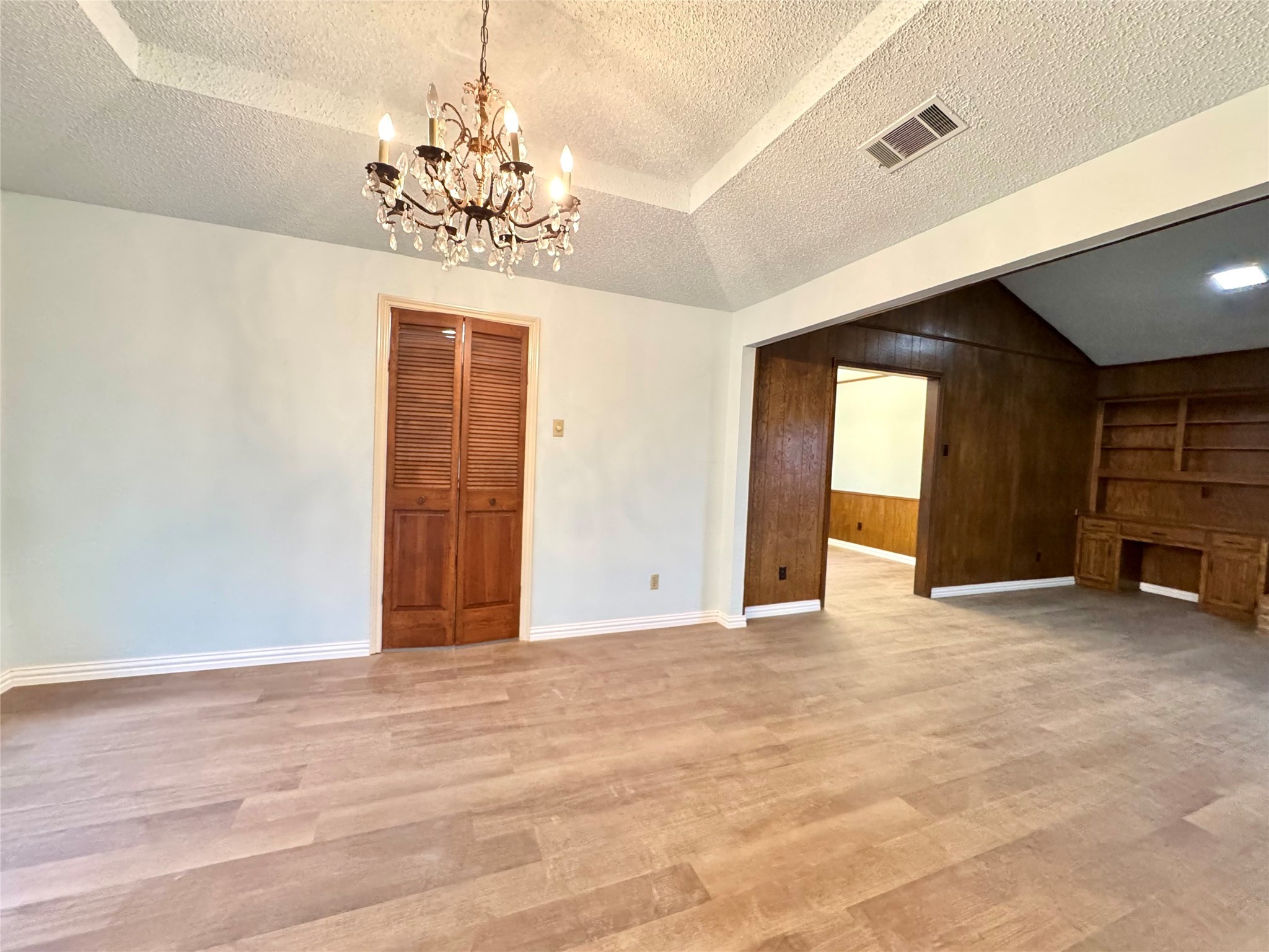 1925 Glen Hill Drive