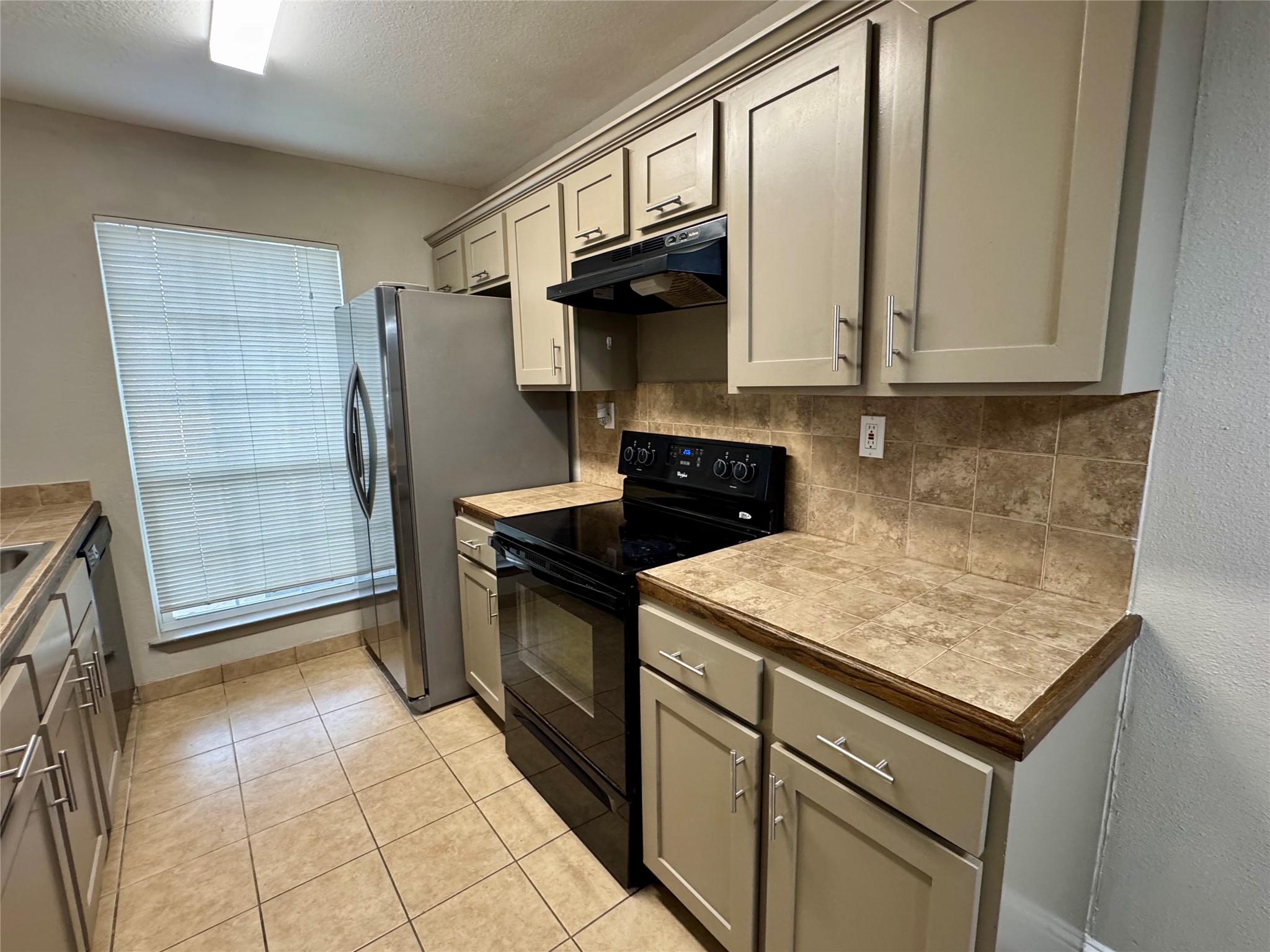 5981 Arapaho Road 303