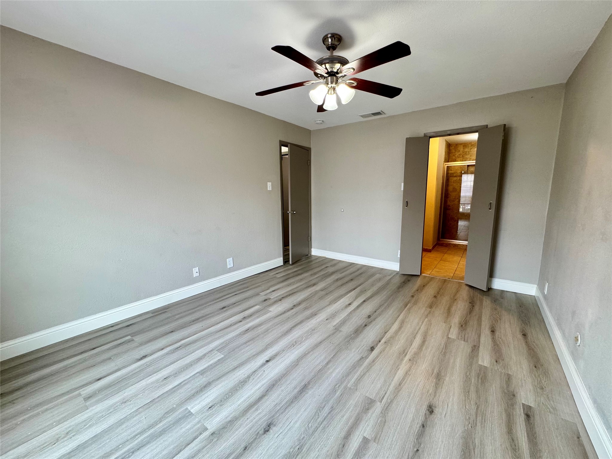 5981 Arapaho Road 303