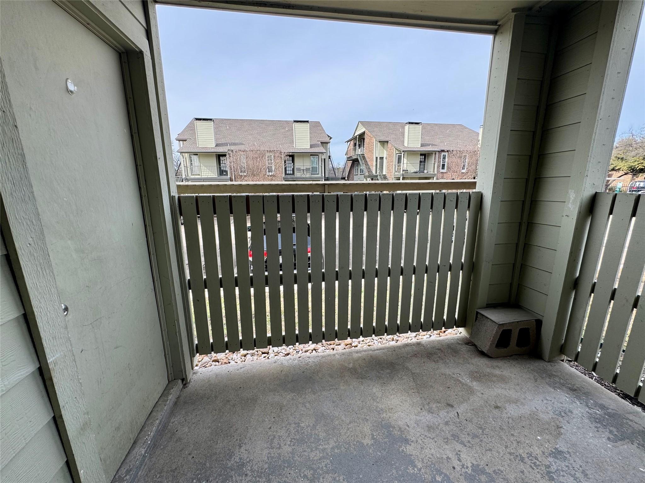 5981 Arapaho Road 303