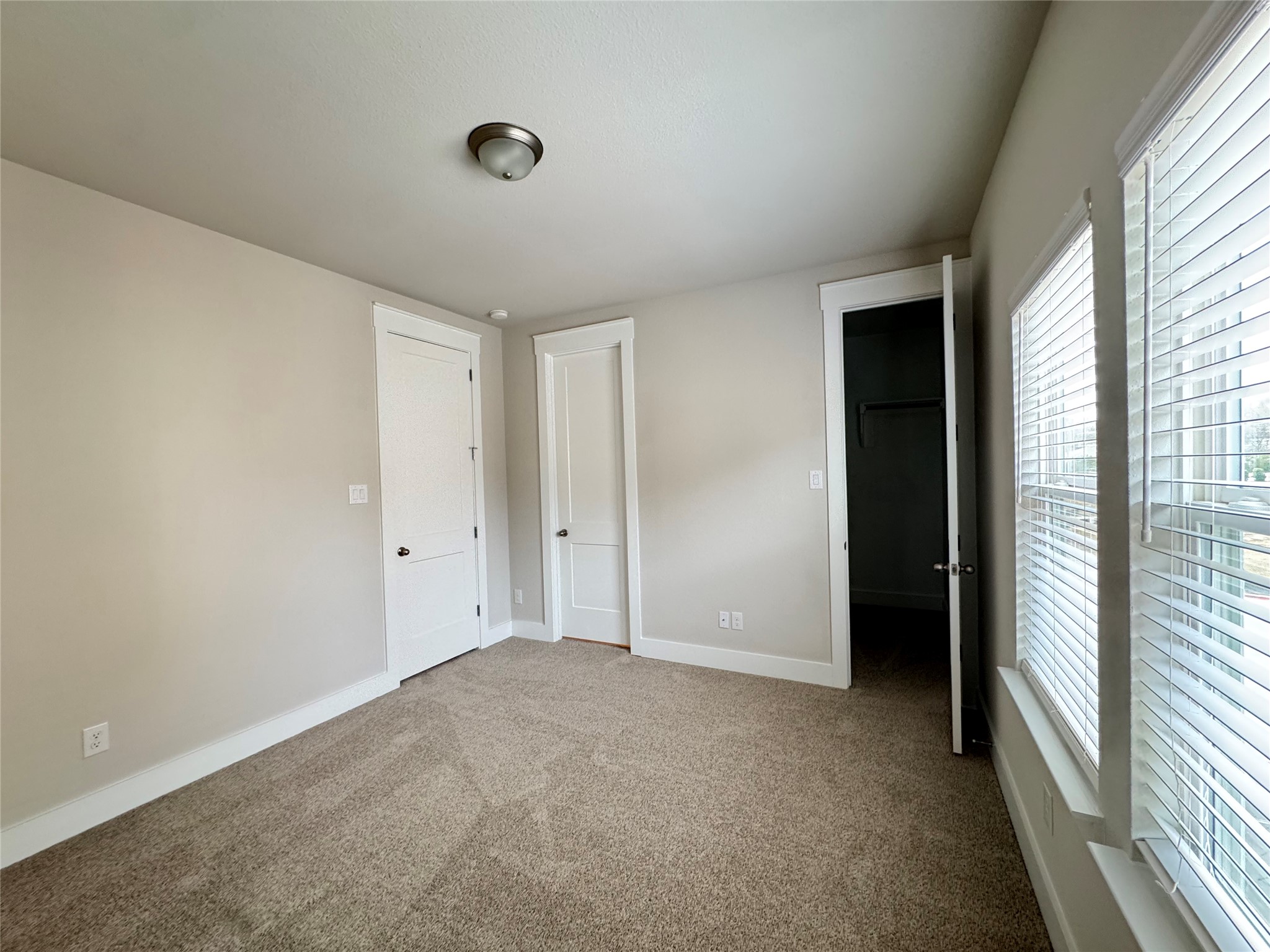 813 Meadowcrest Drive